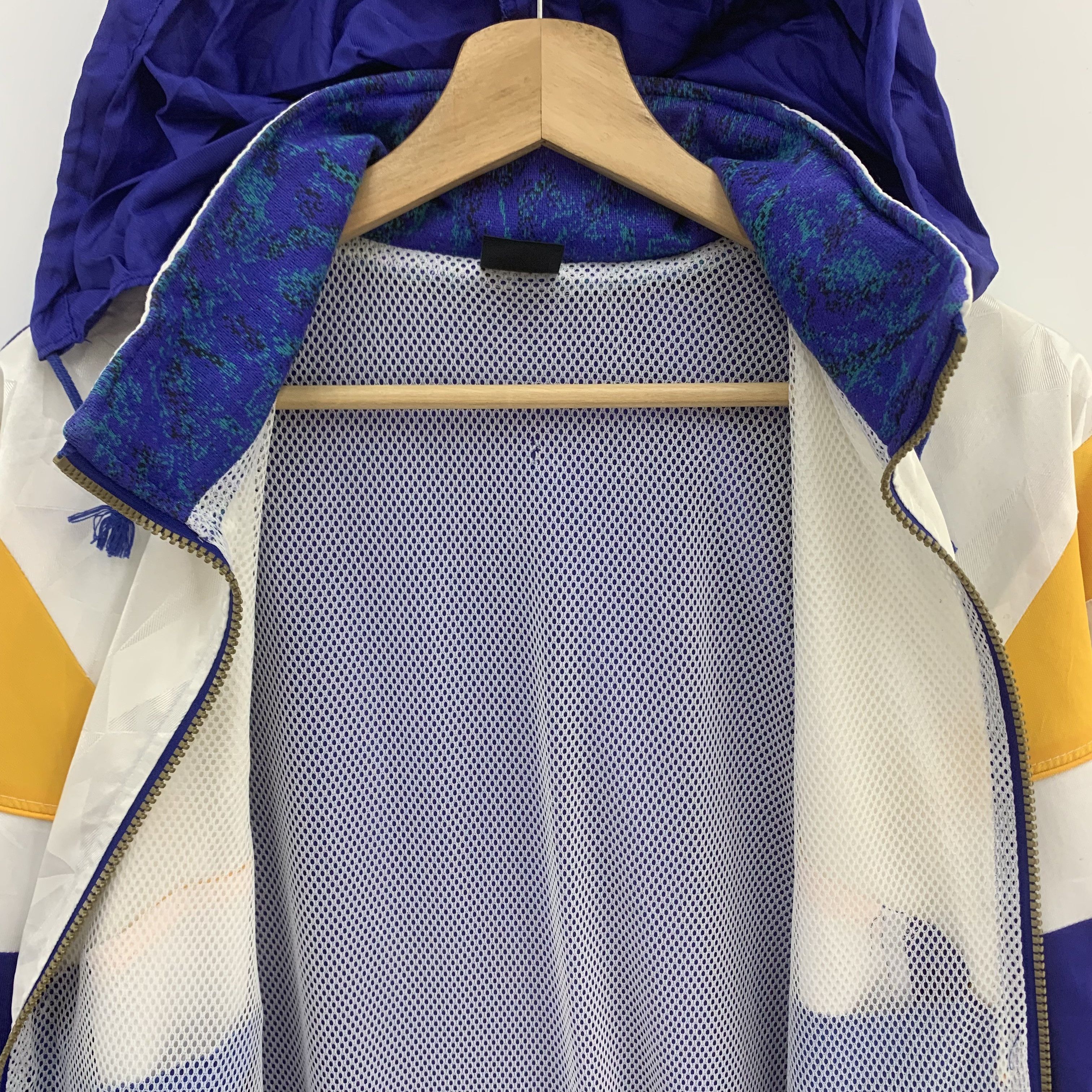 Descente × Japanese Brand × Vintage Vintage 90s Descente Jacket with Hooded | Shell Jacket Size US L / EU 52-54 / 3 - 5 Thumbnail