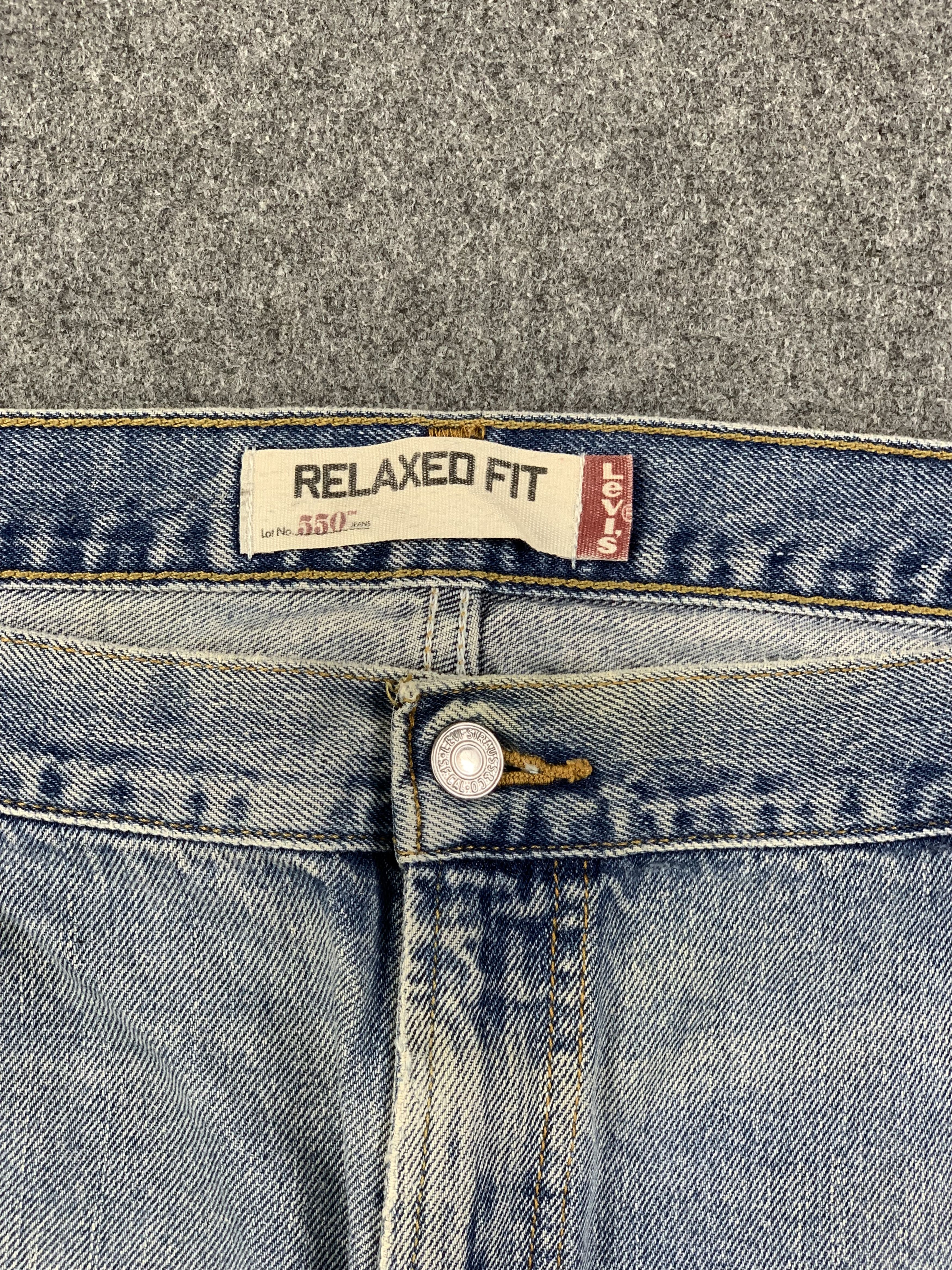 Levi's Vintage Levis 550 Faded Blue Jeans DP2205 Size US 44 / EU 60 - 2 Thumbnail