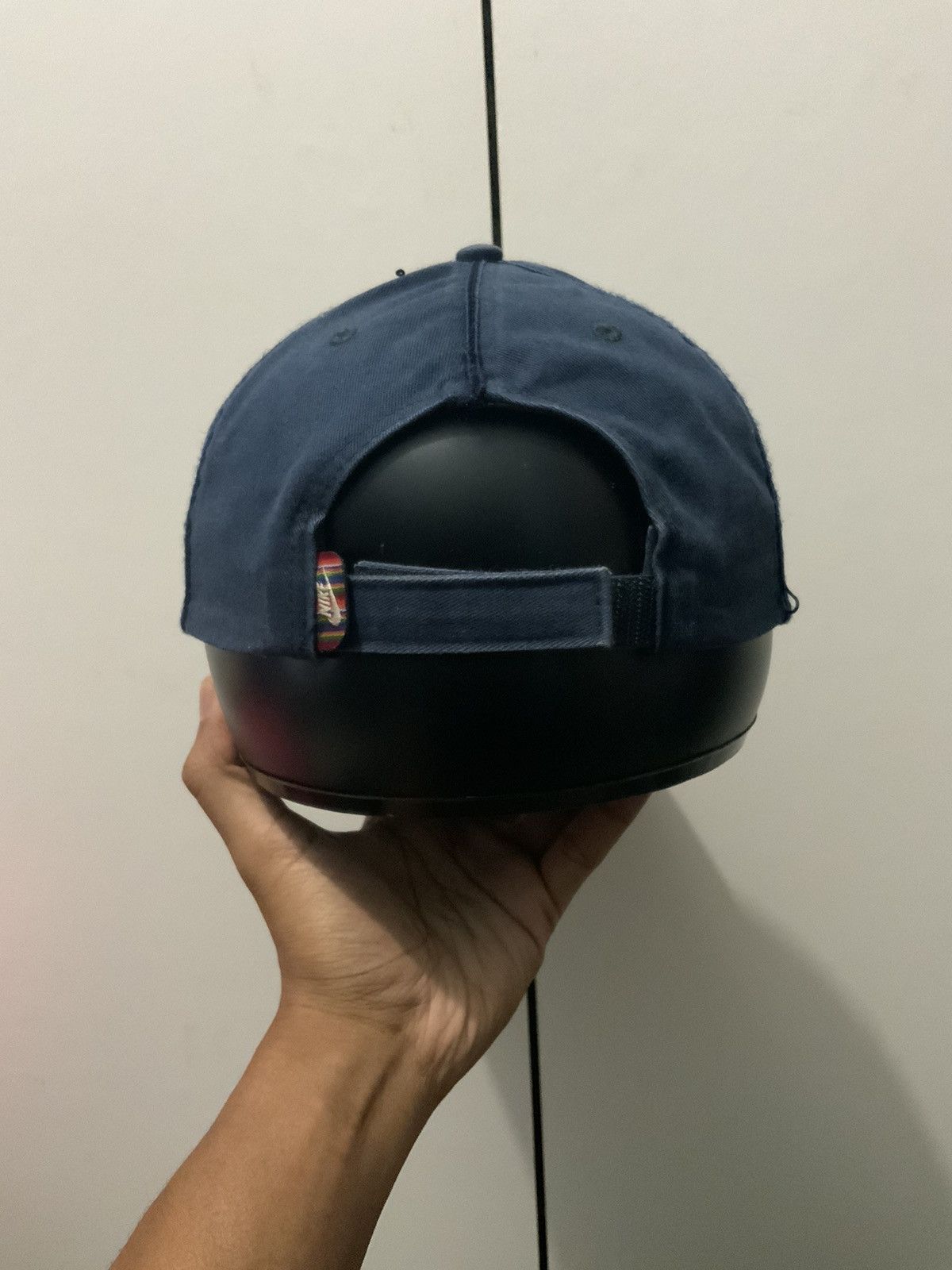 Nike Vintage Faded Disstressed Nike Strapback 90s Hat/Cap Size ONE SIZE - 4 Thumbnail