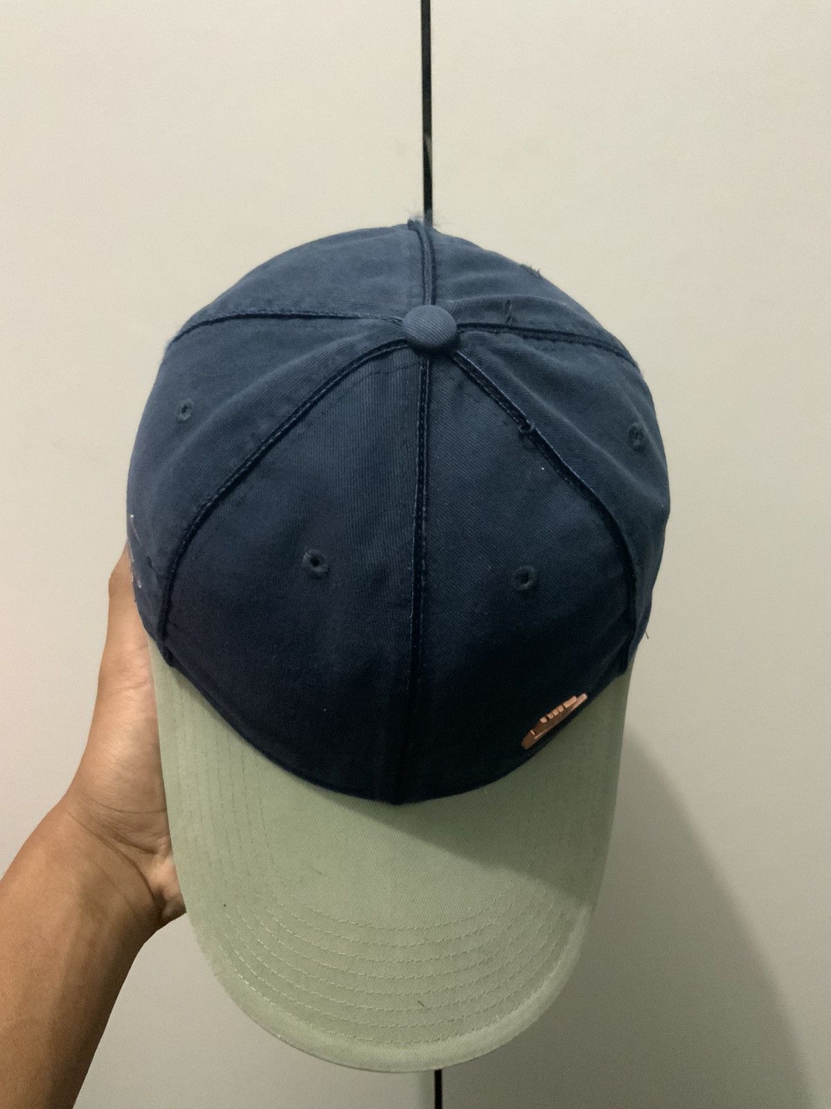 Nike Vintage Faded Disstressed Nike Strapback 90s Hat/Cap Size ONE SIZE - 6 Thumbnail
