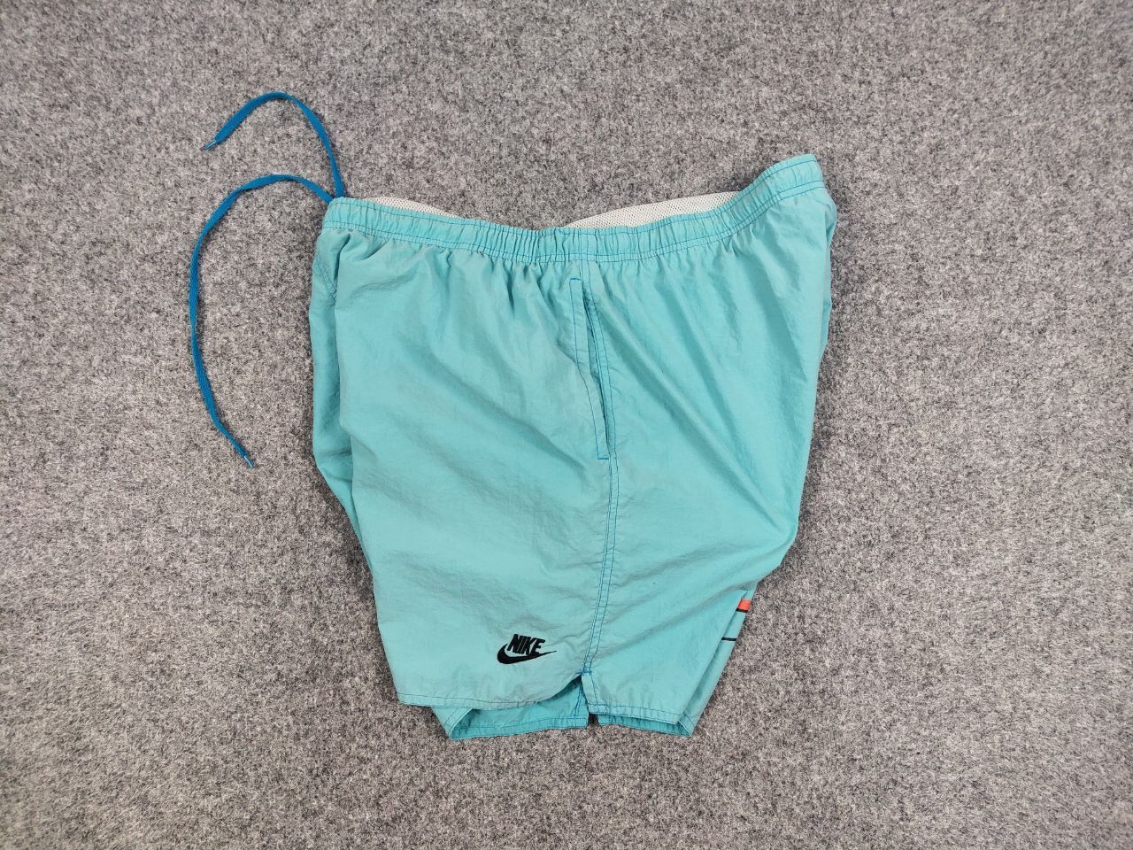 Nike Vintage 90's Nike Big Logo Swoosh Nylon Shorts Casual Size US 34 / EU 50 - 8 Thumbnail
