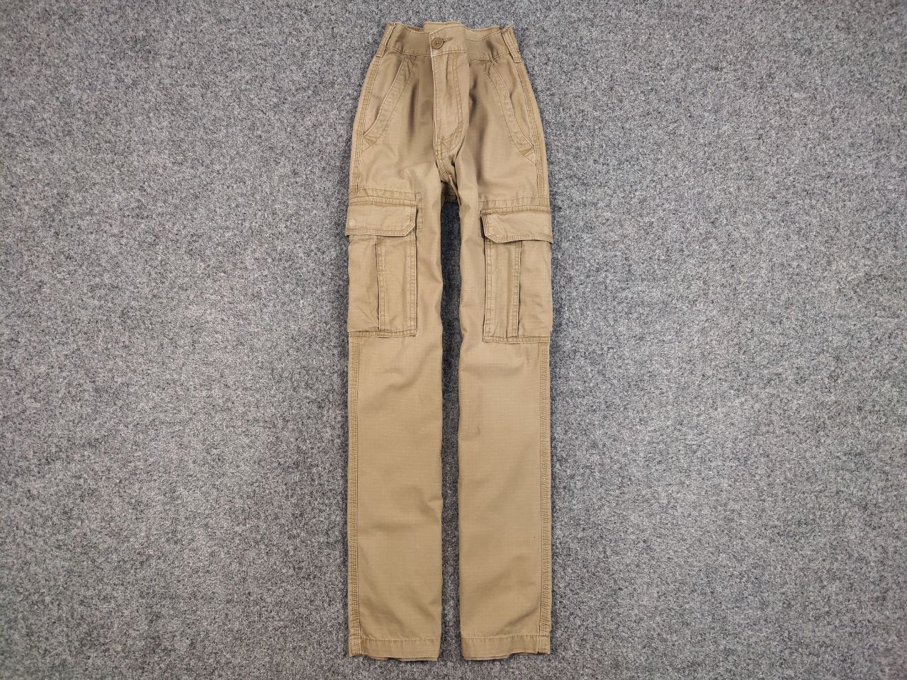 Gap Vintage 90's Gap Cargo Beige Pants Travis Scott Japan Size US 34 / EU 50 - 1 Thumbnail