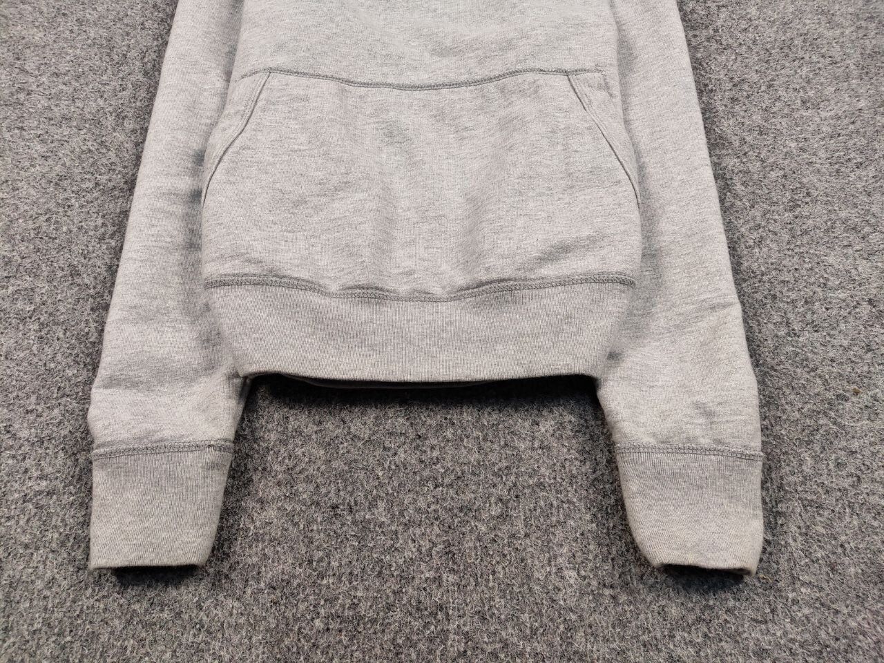 Gap Vintage Gap Blank Boxy Grey Hoodie Big Embroidered Logo Size US XL / EU 56 / 4 - 9 Thumbnail