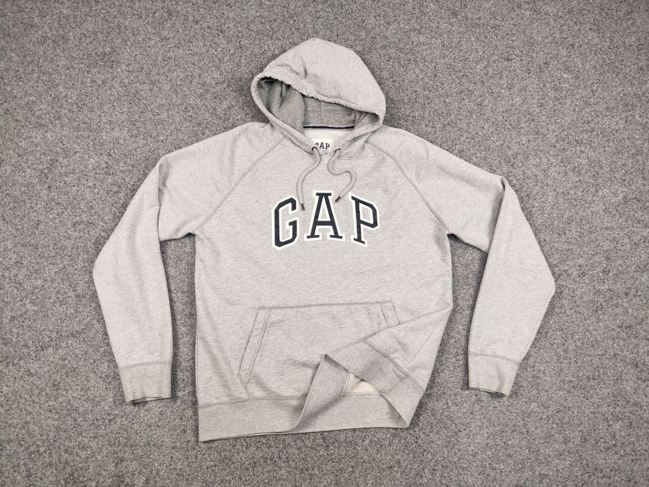 Gap Vintage Gap Blank Boxy Grey Hoodie Big Embroidered Logo Size US XL / EU 56 / 4 - 13 Thumbnail