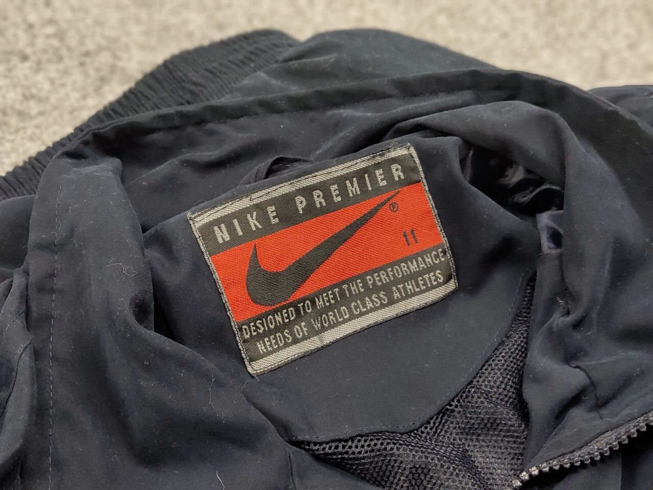 Nike Vintage 90's Nike Premier Dark Blue Logo Light Trek Jacket Size US L / EU 52-54 / 3 - 18 Thumbnail