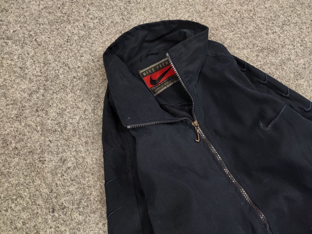 Nike Vintage 90's Nike Premier Dark Blue Logo Light Trek Jacket Size US L / EU 52-54 / 3 - 8 Thumbnail