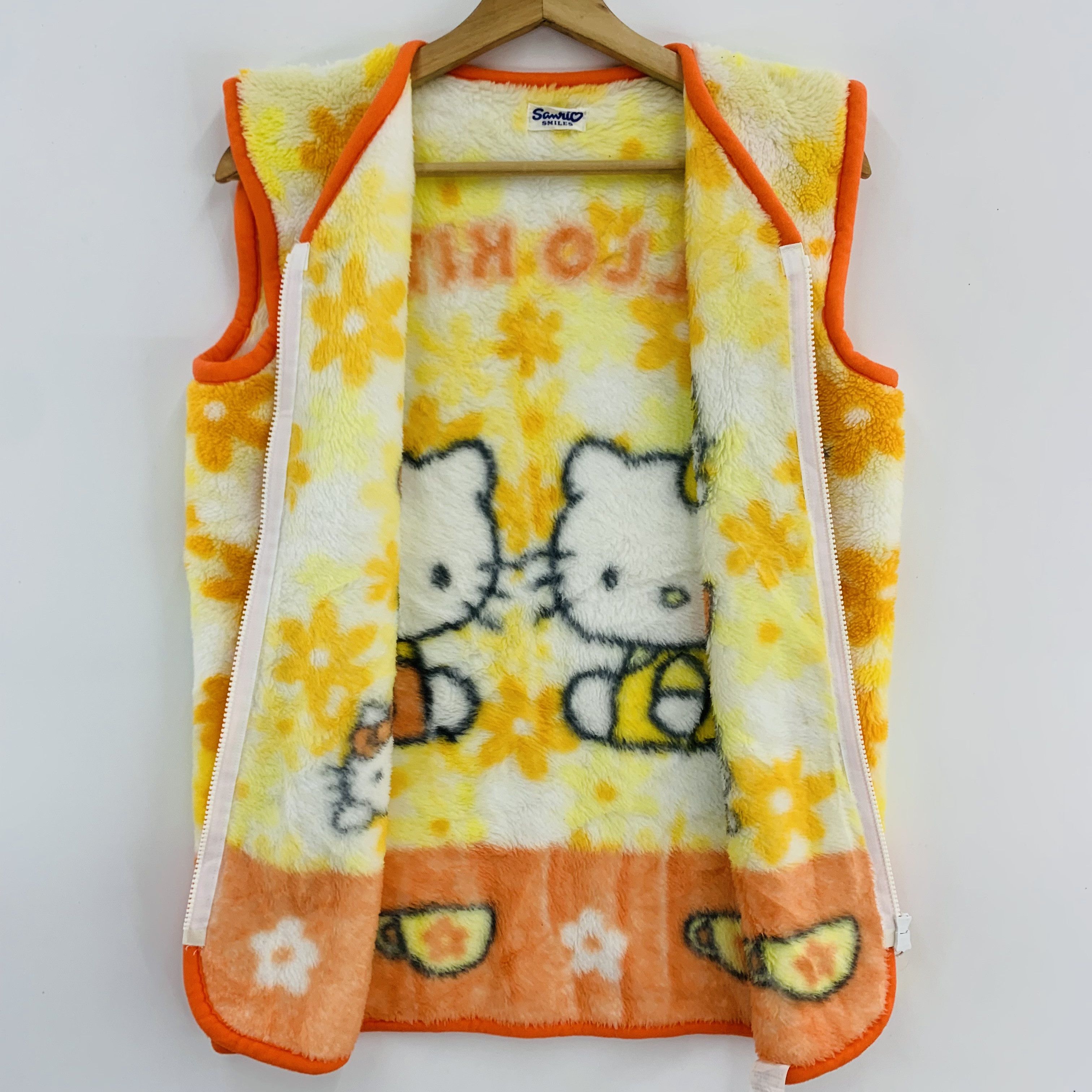 Japanese Brand Hello Kitty Faux Fur Jacket Vest Size S / US 4 / IT 40 - 3 Thumbnail