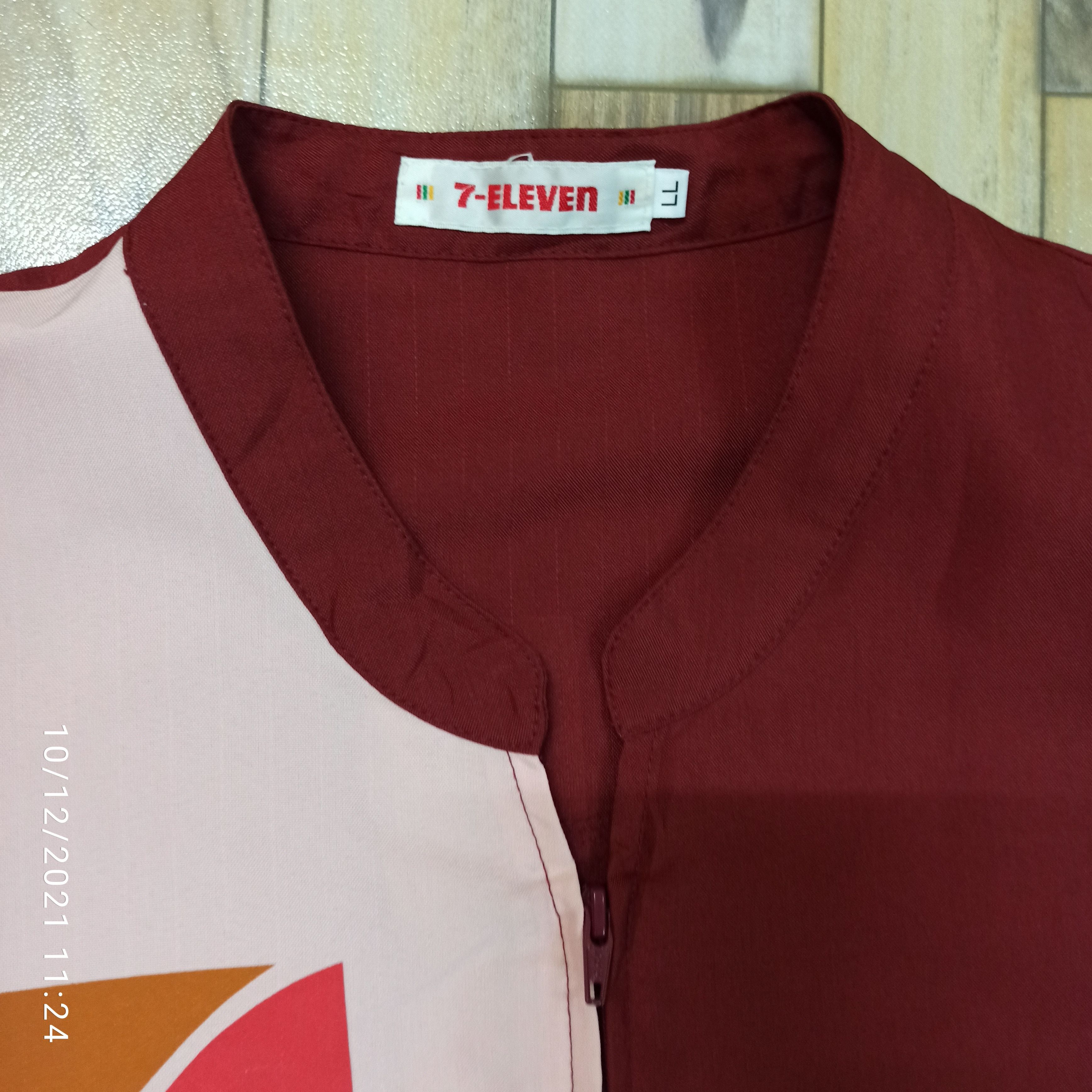 Vintage 🔥Vintage🔥 7 Eleven Workers Uniform Size US XL / EU 56 / 4 - 3 Thumbnail