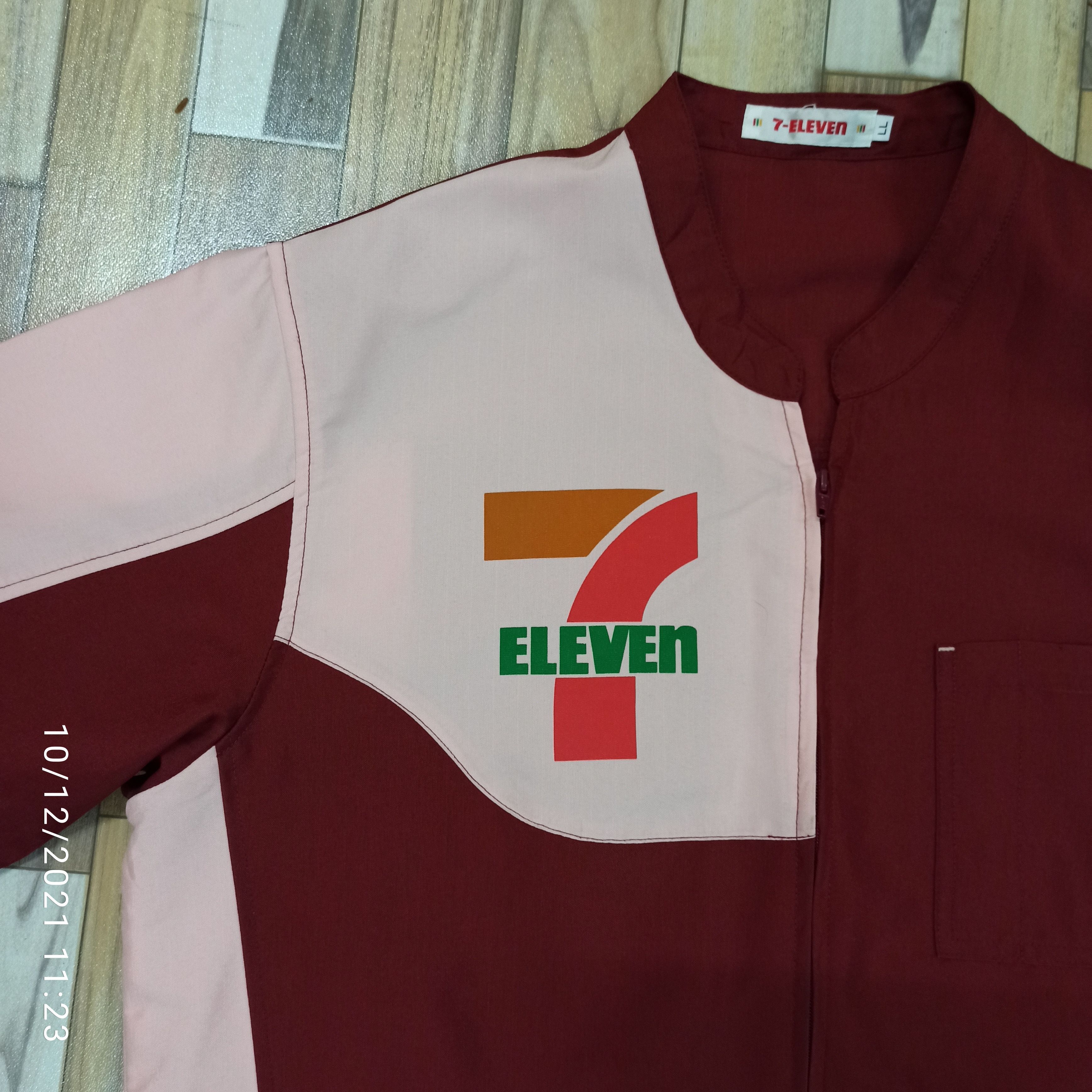Vintage 🔥Vintage🔥 7 Eleven Workers Uniform Size US XL / EU 56 / 4 - 2 Thumbnail
