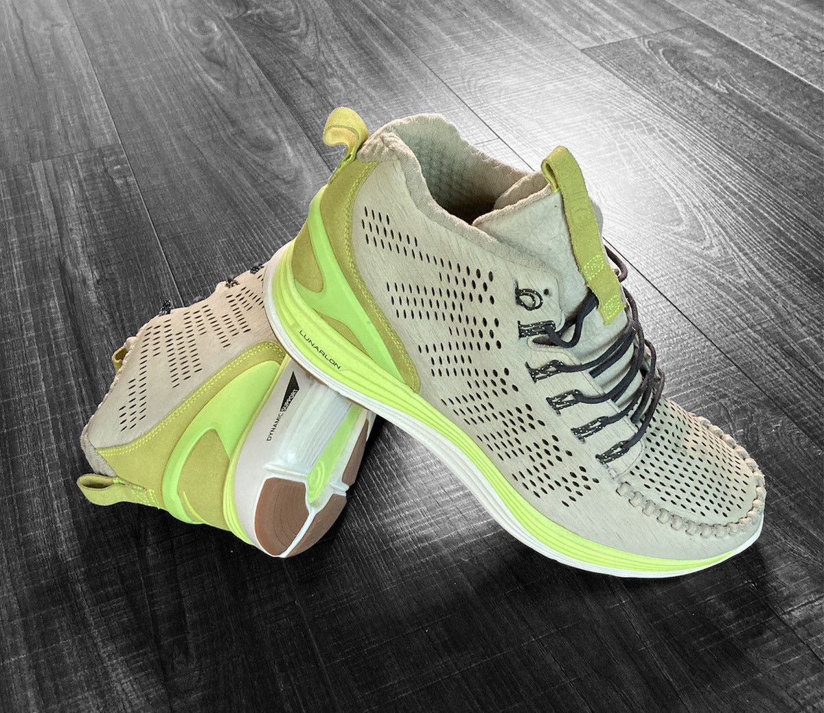Nike NIKE Lunar Chenchukka QS Classic Stone | Volt Size US 10.5 / EU 43-44 - 2 Thumbnail