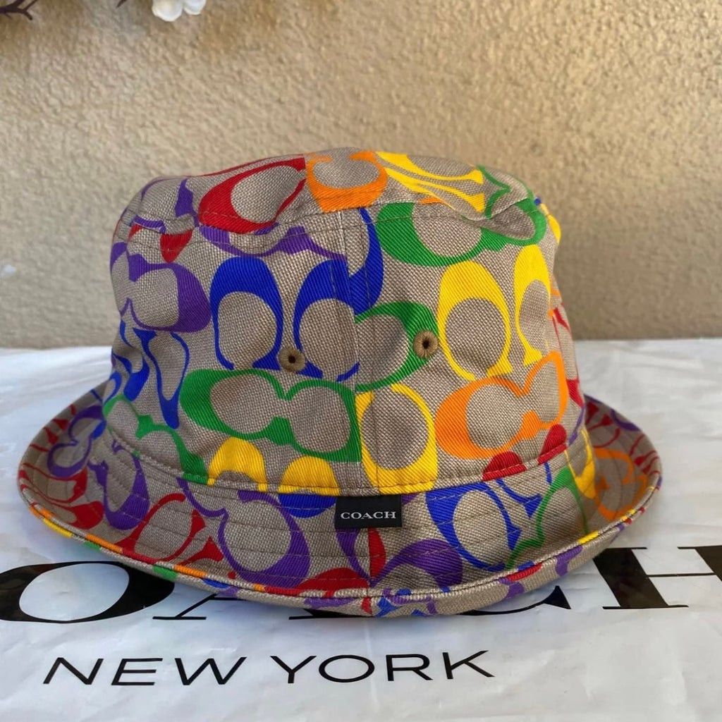 coach rainbow signature Bucket Hat c9122