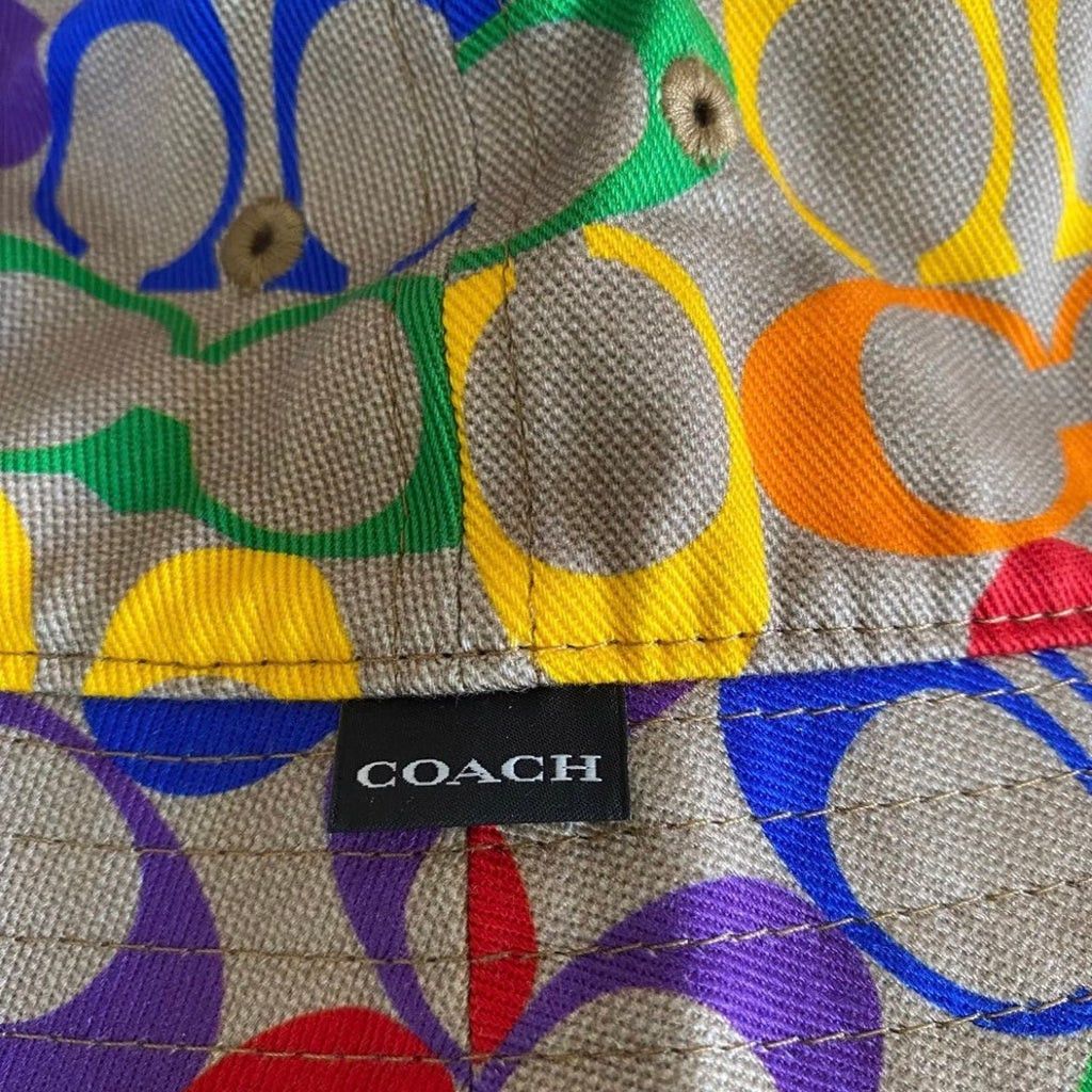 coach rainbow signature Bucket Hat c9122