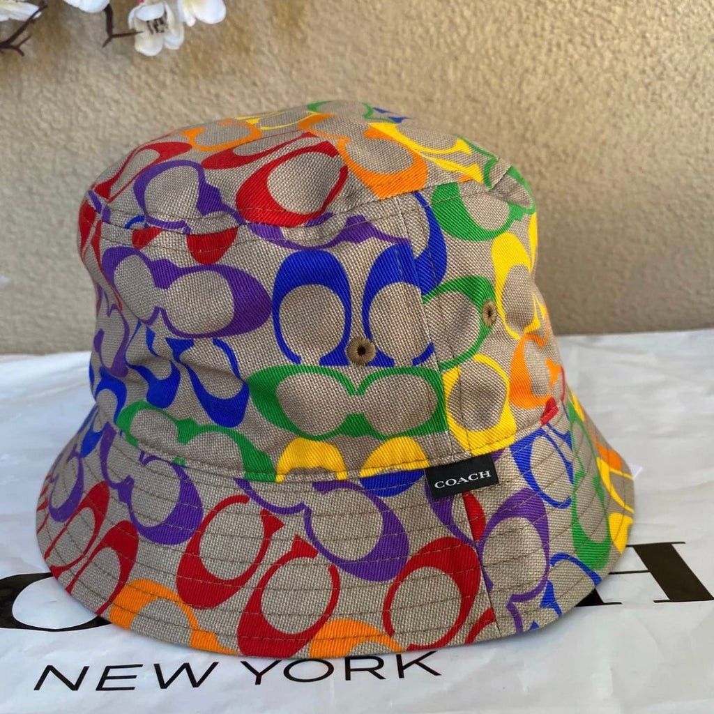 coach rainbow signature Bucket Hat c9122