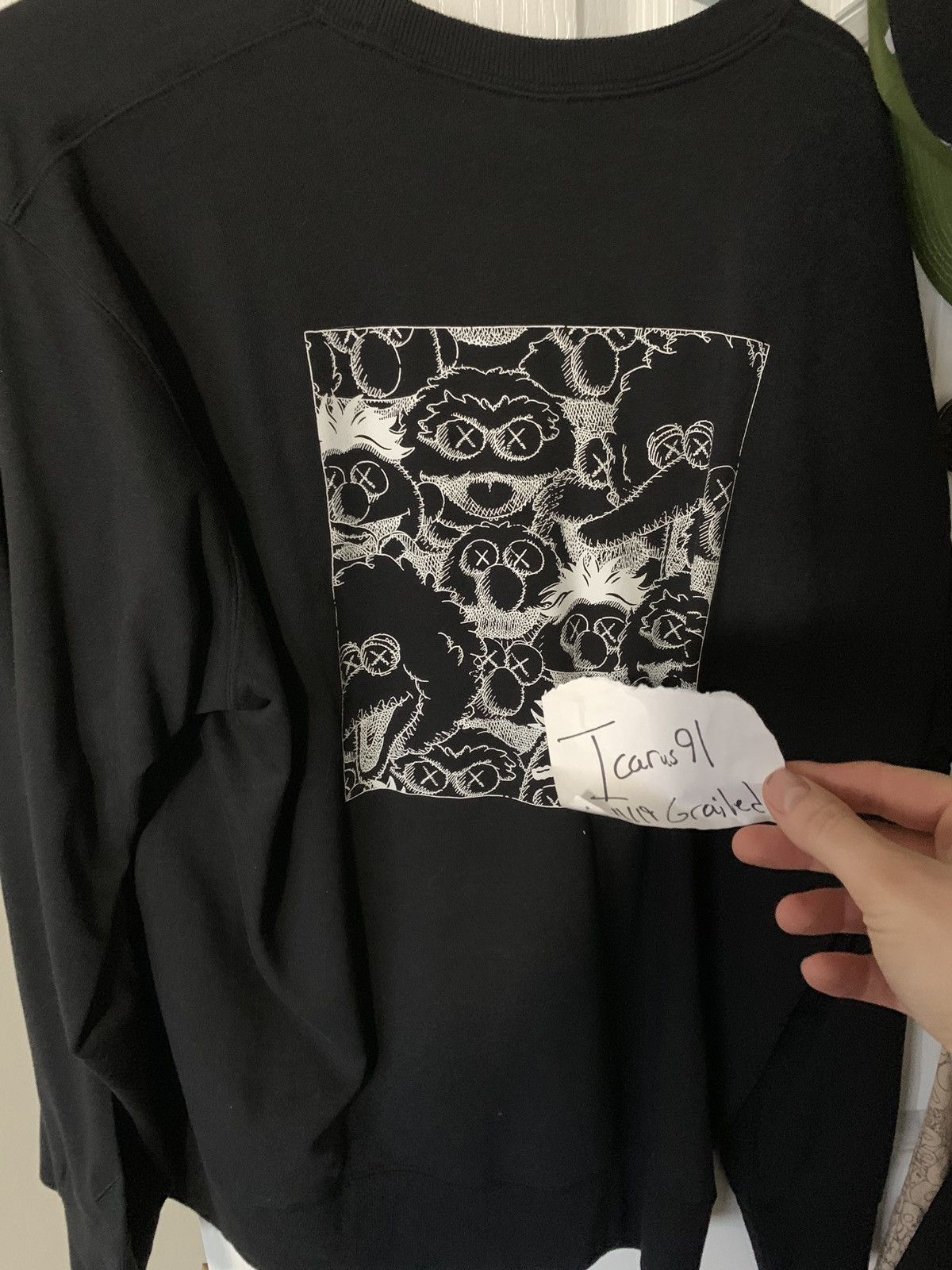 Kaws × Uniqlo Kaws X uniqlo X sesame street XX sweater Xl black Size US XL / EU 56 / 4 - 5 Thumbnail