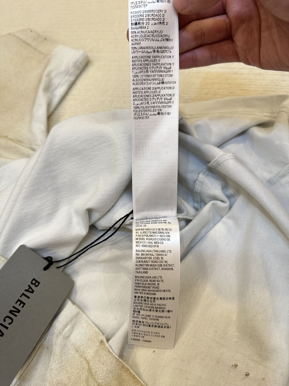 Balenciaga Balenciaga 23ss Skater Oversized T-Shirt Size US M / EU 48-50 / 2 - 11 Thumbnail