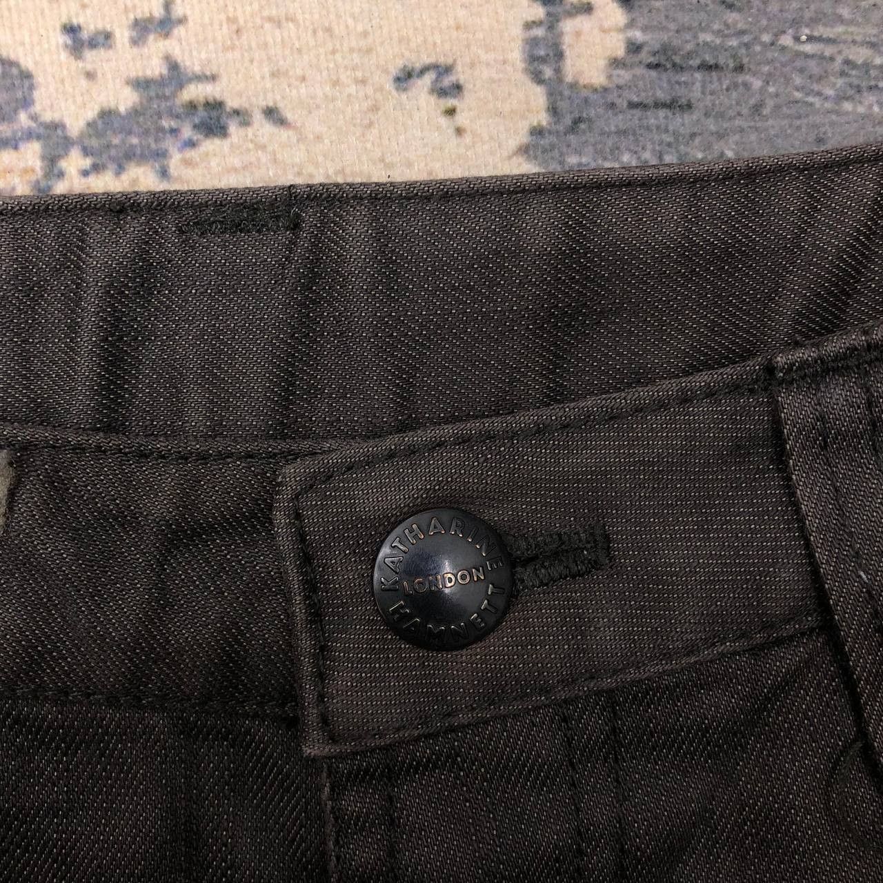 Katharine Hamnett London P396 KATHERINE HAMNETT LONDON FLARED JEANS Size US 29 - 6 Thumbnail