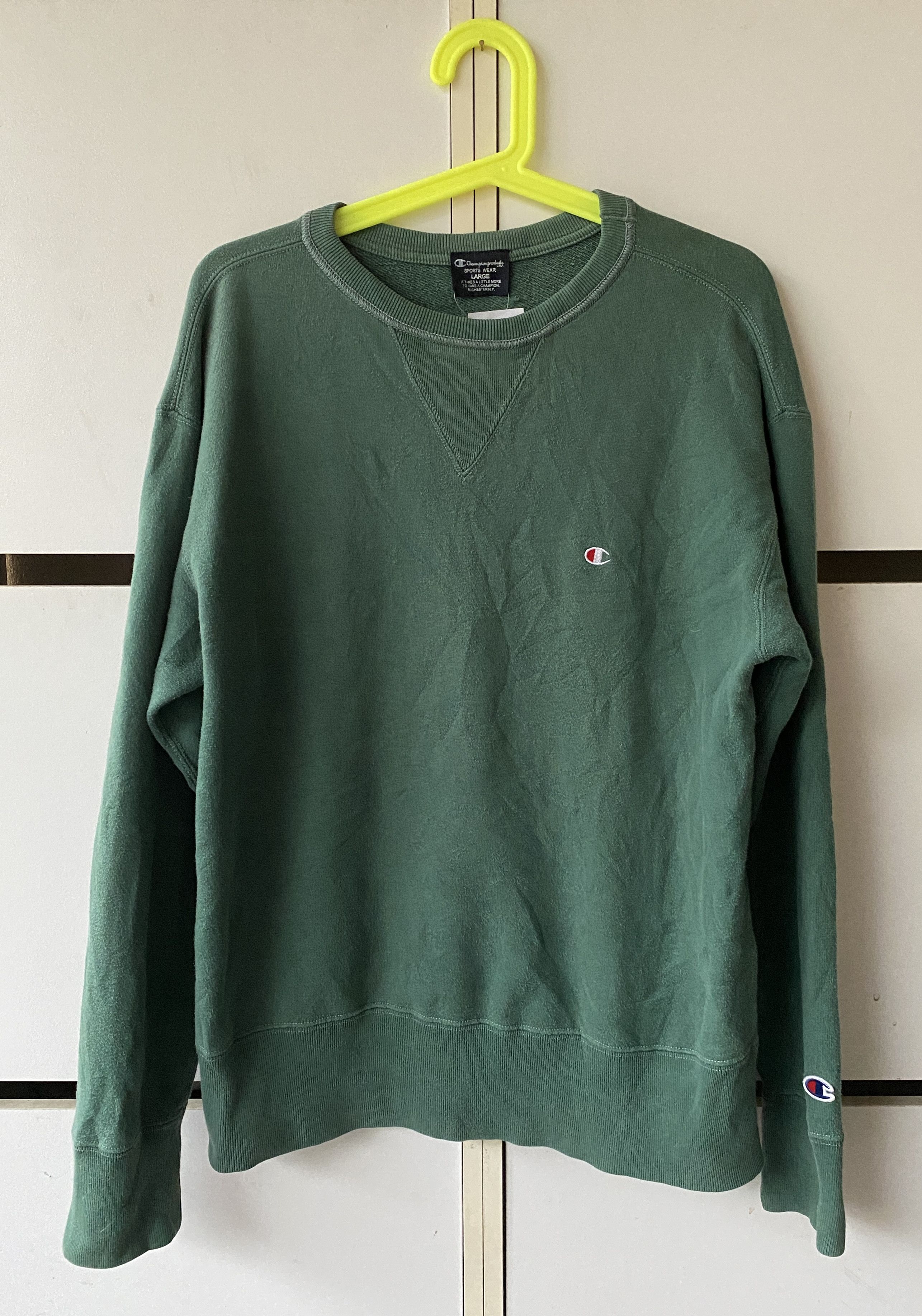 Champion VINTAGE Y2K CHAMPION SWEATSHIRT Size US L / EU 52-54 / 3 - 1 Thumbnail