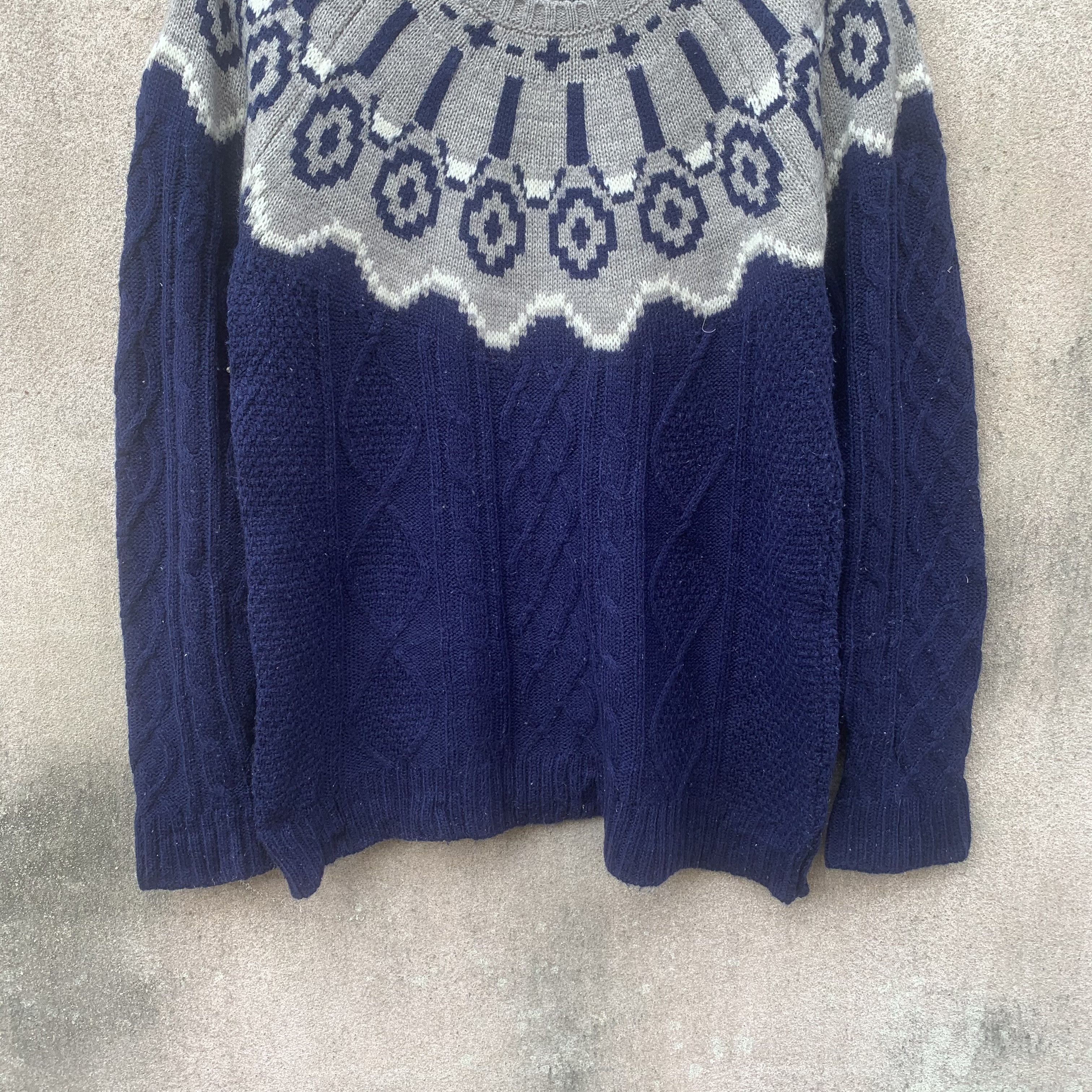 Aran Isles Knitwear Blue Tornado Isle Turnisan Knitting Southwestern Sweater Size US S / EU 44-46 / 1 - 3 Thumbnail