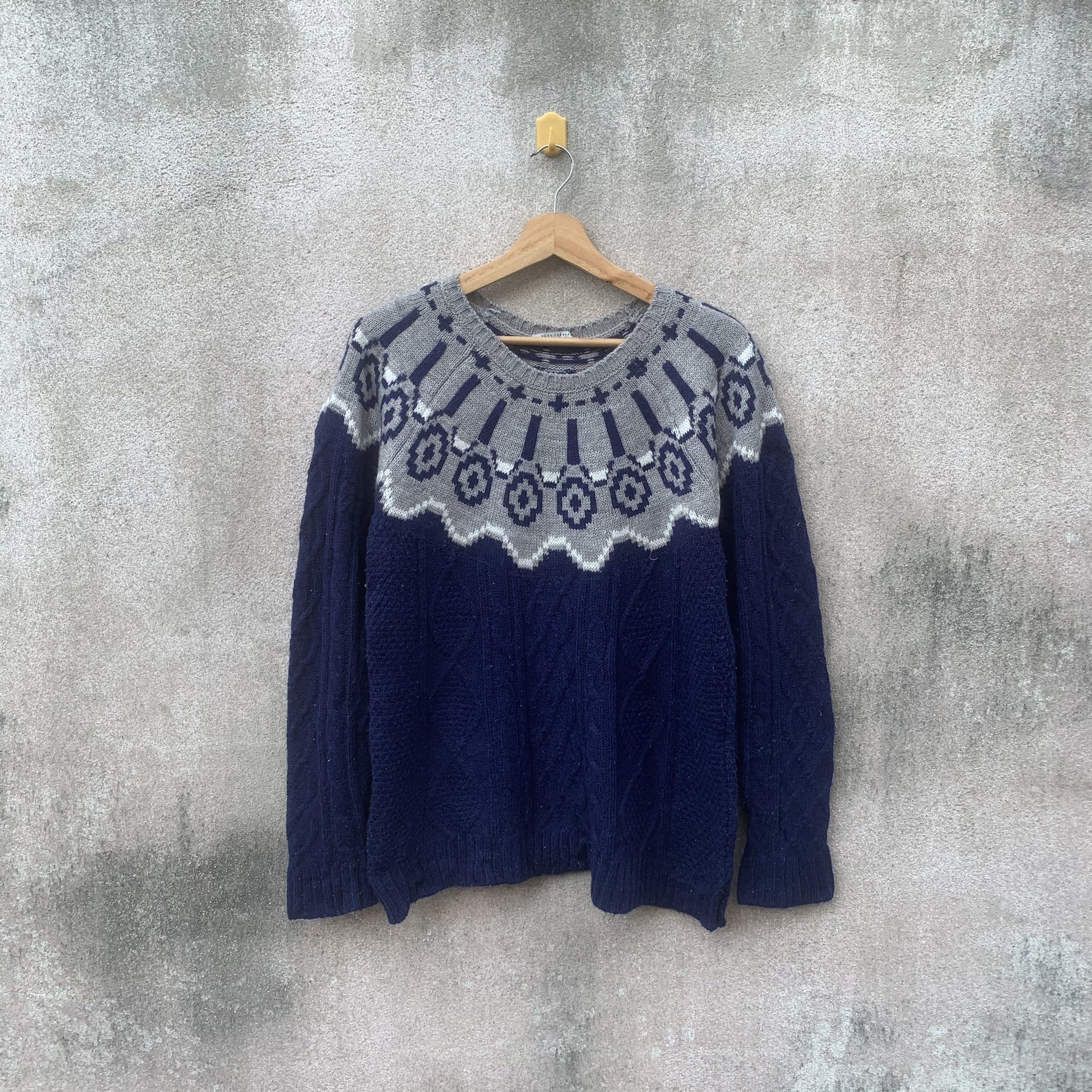Aran Isles Knitwear Blue Tornado Isle Turnisan Knitting Southwestern Sweater Size US S / EU 44-46 / 1 - 1 Thumbnail