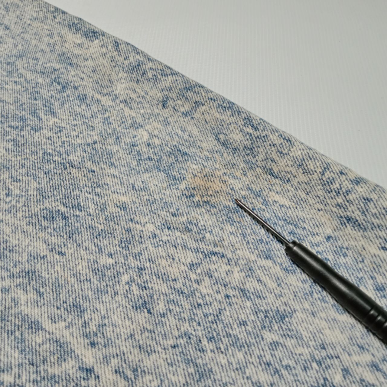 Levi's × Levi's Vintage Clothing Distressed 80s Levi's 40505-0209 Acid Wash Jeans Size US 28 / EU 44 - 14 Thumbnail