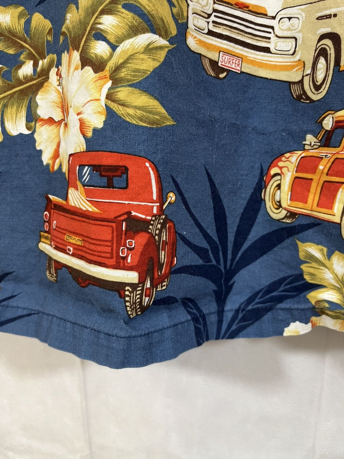 Vintage Vintage Made In Hawaii Car Surf Shirt Size US L / EU 52-54 / 3 - 13 Thumbnail