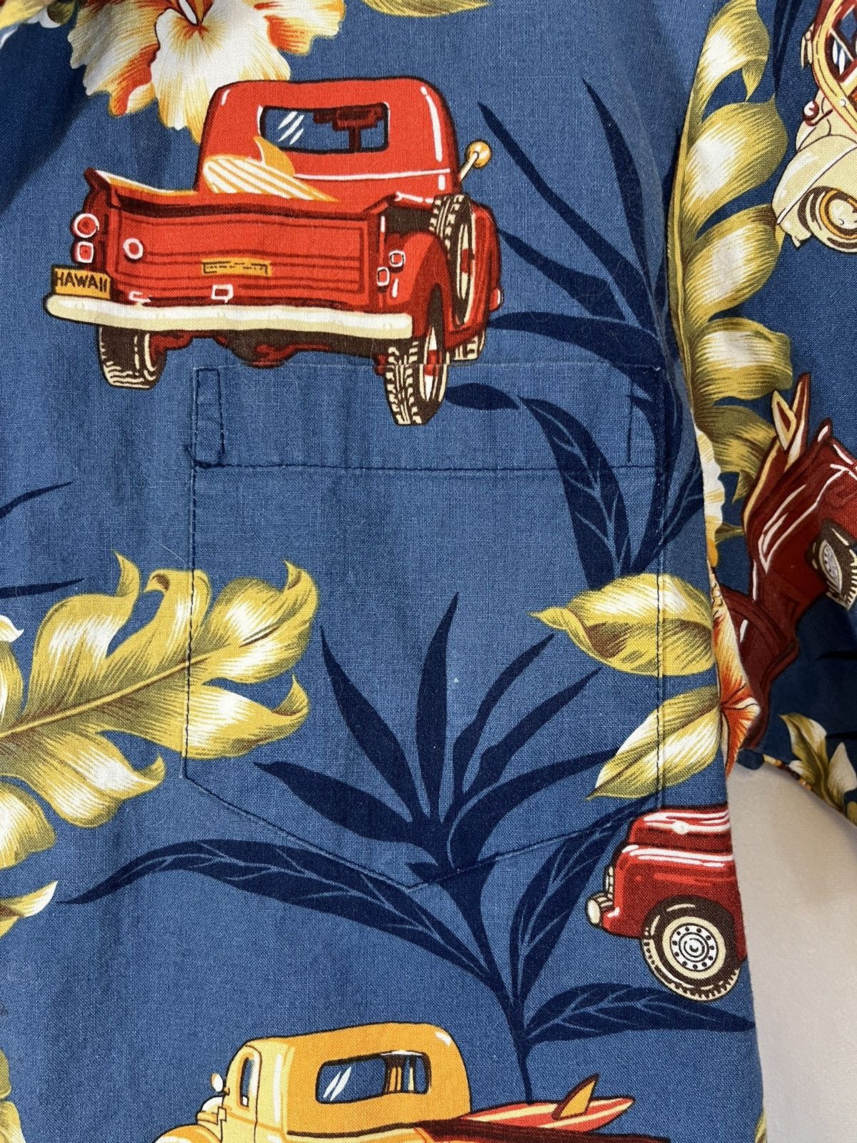 Vintage Vintage Made In Hawaii Car Surf Shirt Size US L / EU 52-54 / 3 - 5 Thumbnail
