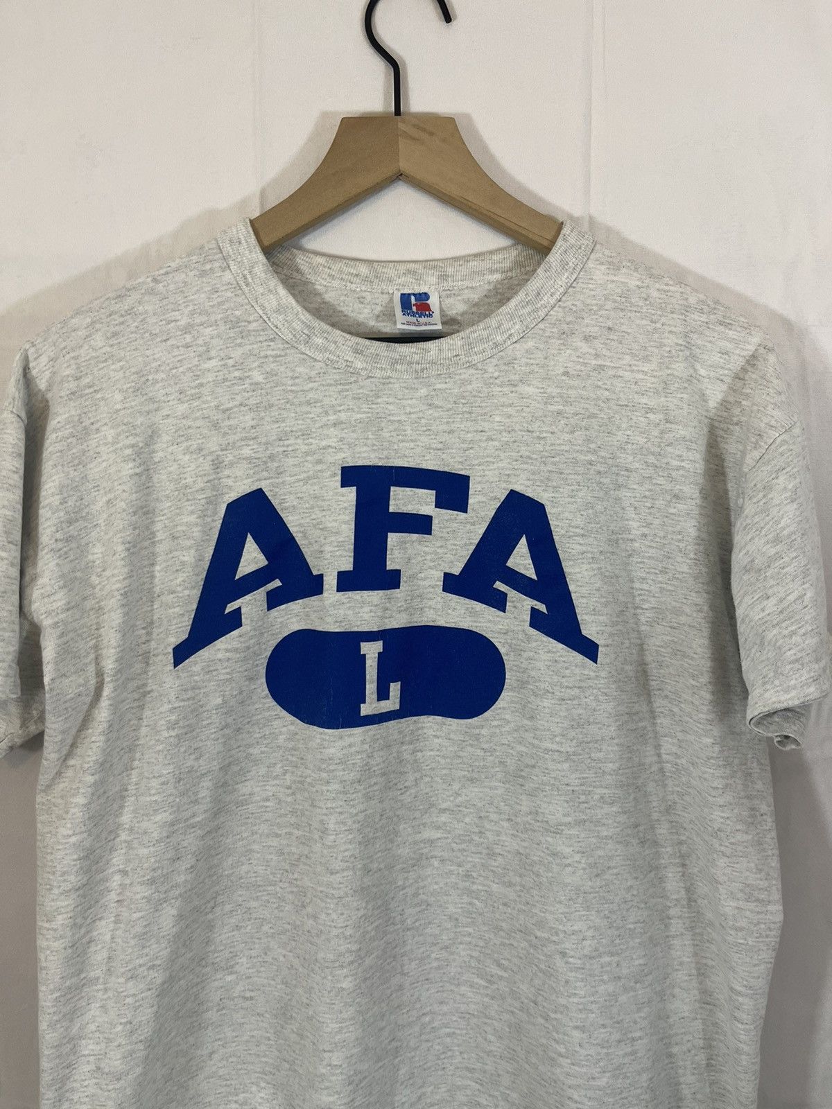 Russell Athletic × Vintage Vintage Russell Athletic Distressed Tee Size US L / EU 52-54 / 3 - 2 Thumbnail