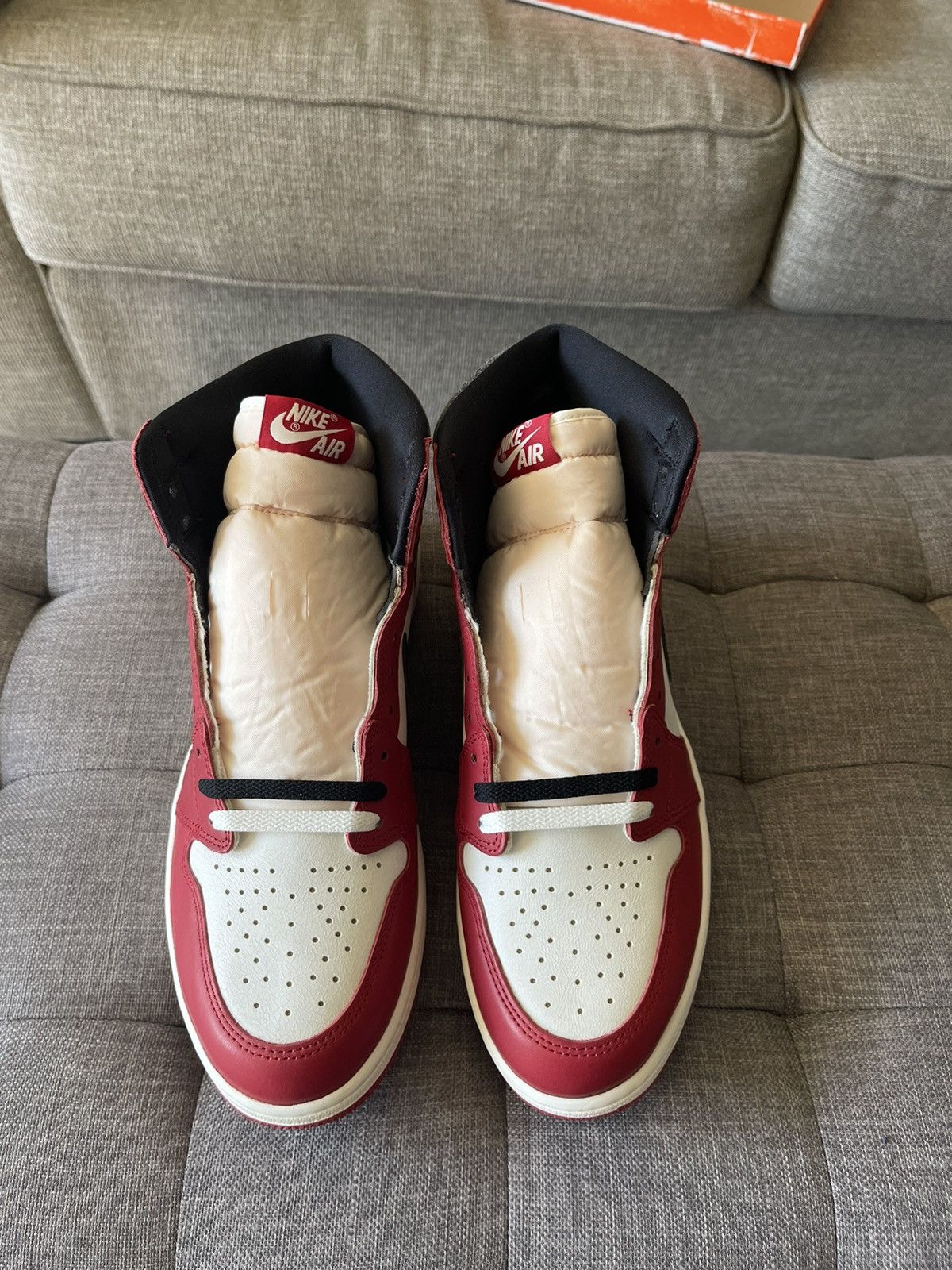 Jordan Brand Jordan 1 Lost & Found Size US 13 / EU 46 - 3 Thumbnail