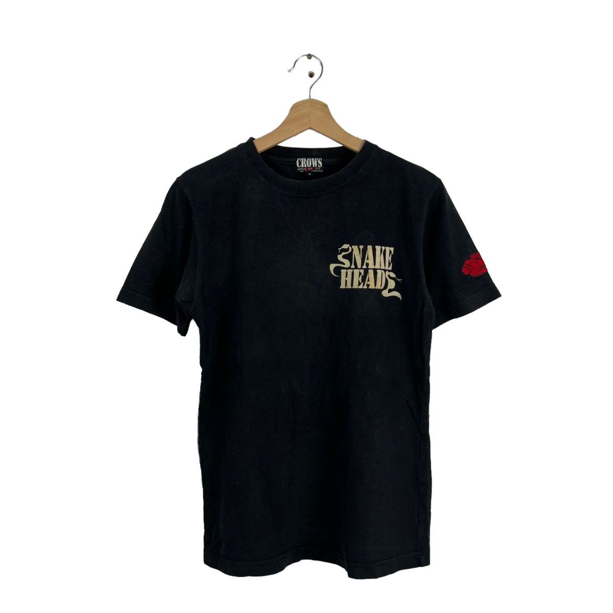 Japanese Brand VINTAGE CROWS PUNK DESIGN BIG LOGO TEE RARE WEARS Size US S / EU 44-46 / 1 - 2 Thumbnail