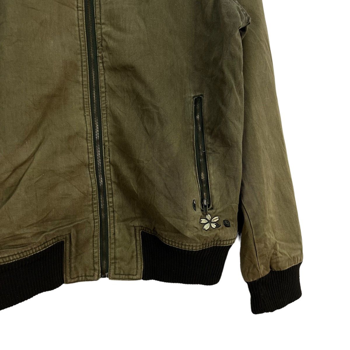 Japanese Brand VINTAGE BOMBER JACKET RVCA BIG LOGO Size US M / EU 48-50 / 2 - 5 Thumbnail