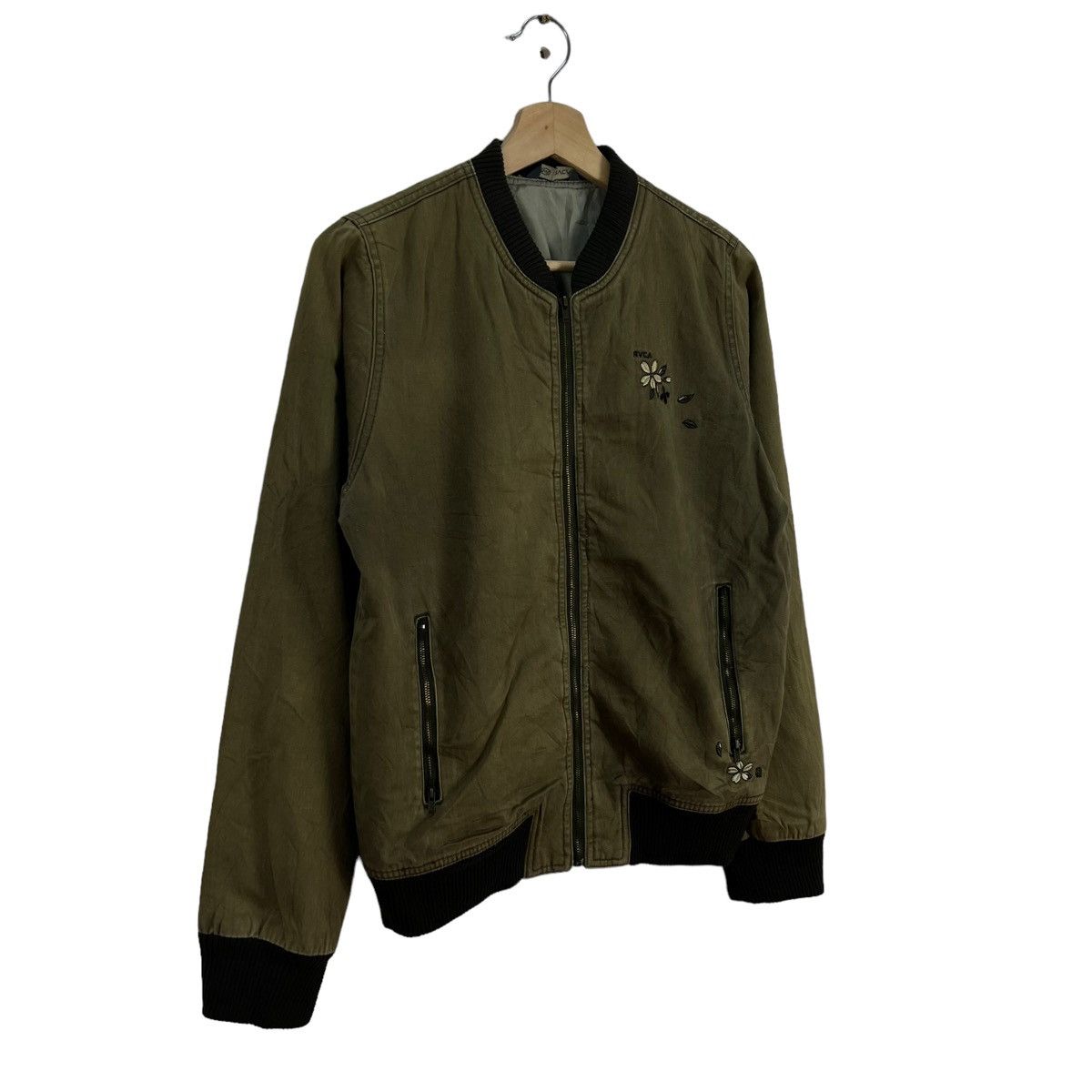Japanese Brand VINTAGE BOMBER JACKET RVCA BIG LOGO Size US M / EU 48-50 / 2 - 4 Thumbnail