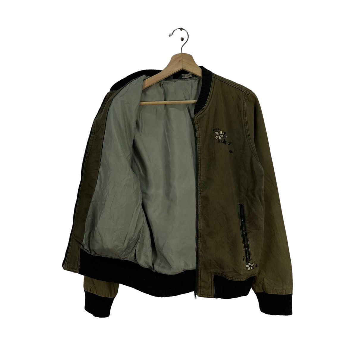 Japanese Brand VINTAGE BOMBER JACKET RVCA BIG LOGO Size US M / EU 48-50 / 2 - 10 Thumbnail