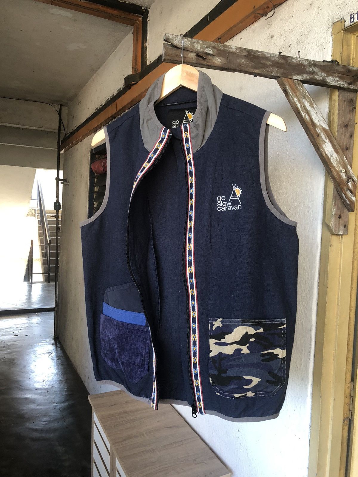 Native Vintage Go Slow Caravan Native Patchwork Pocket Vest Size US M / EU 48-50 / 2 - 14 Thumbnail