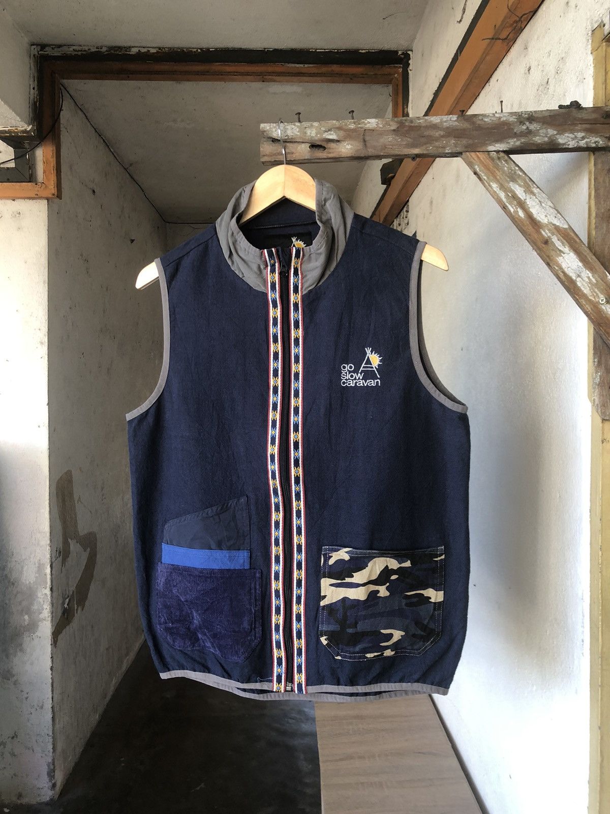 Native Vintage Go Slow Caravan Native Patchwork Pocket Vest Size US M / EU 48-50 / 2 - 5 Thumbnail