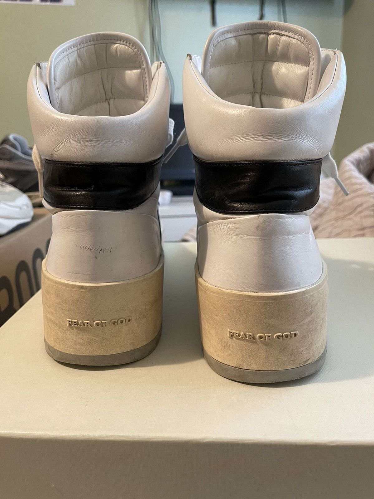 FOG × Fear of God Fear of god Basketball Sneaker White/Black 43 Size US 10.5 / EU 43-44 - 4 Thumbnail