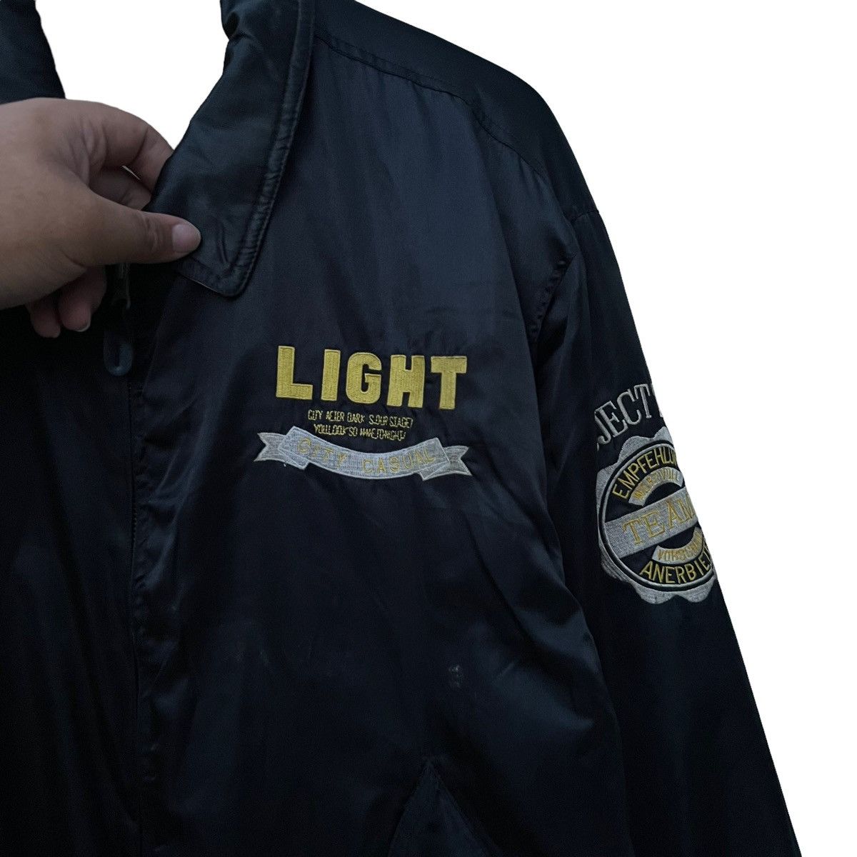 Japanese Brand VINTAGE REVERSIBLE BOMBER JACKET BIG LOGO TEAMS SPORTS Size US M / EU 48-50 / 2 - 9 Thumbnail