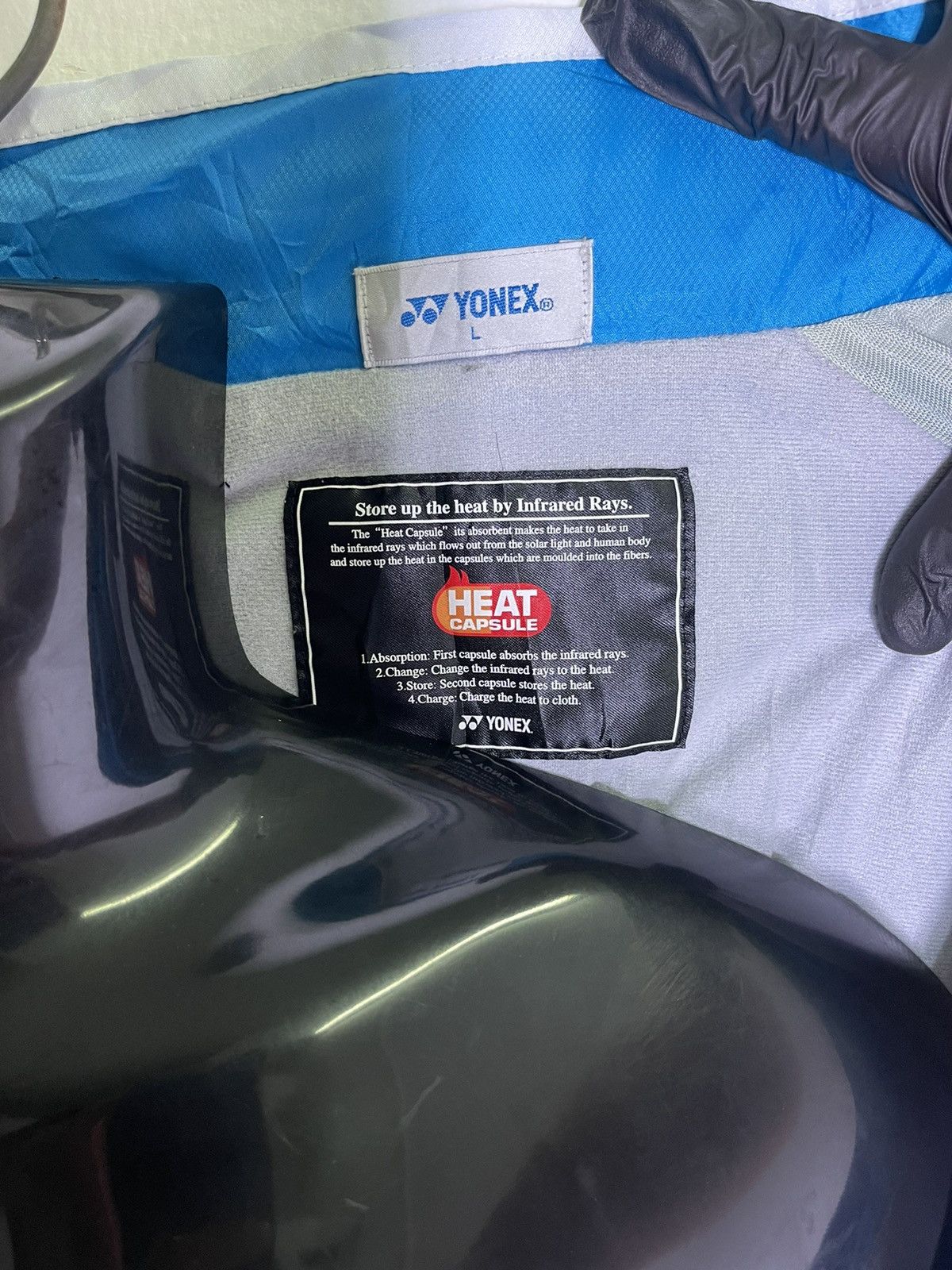 Japanese Brand Yonex Heat Capsule light jacket Size US L / EU 52-54 / 3 - 9 Thumbnail