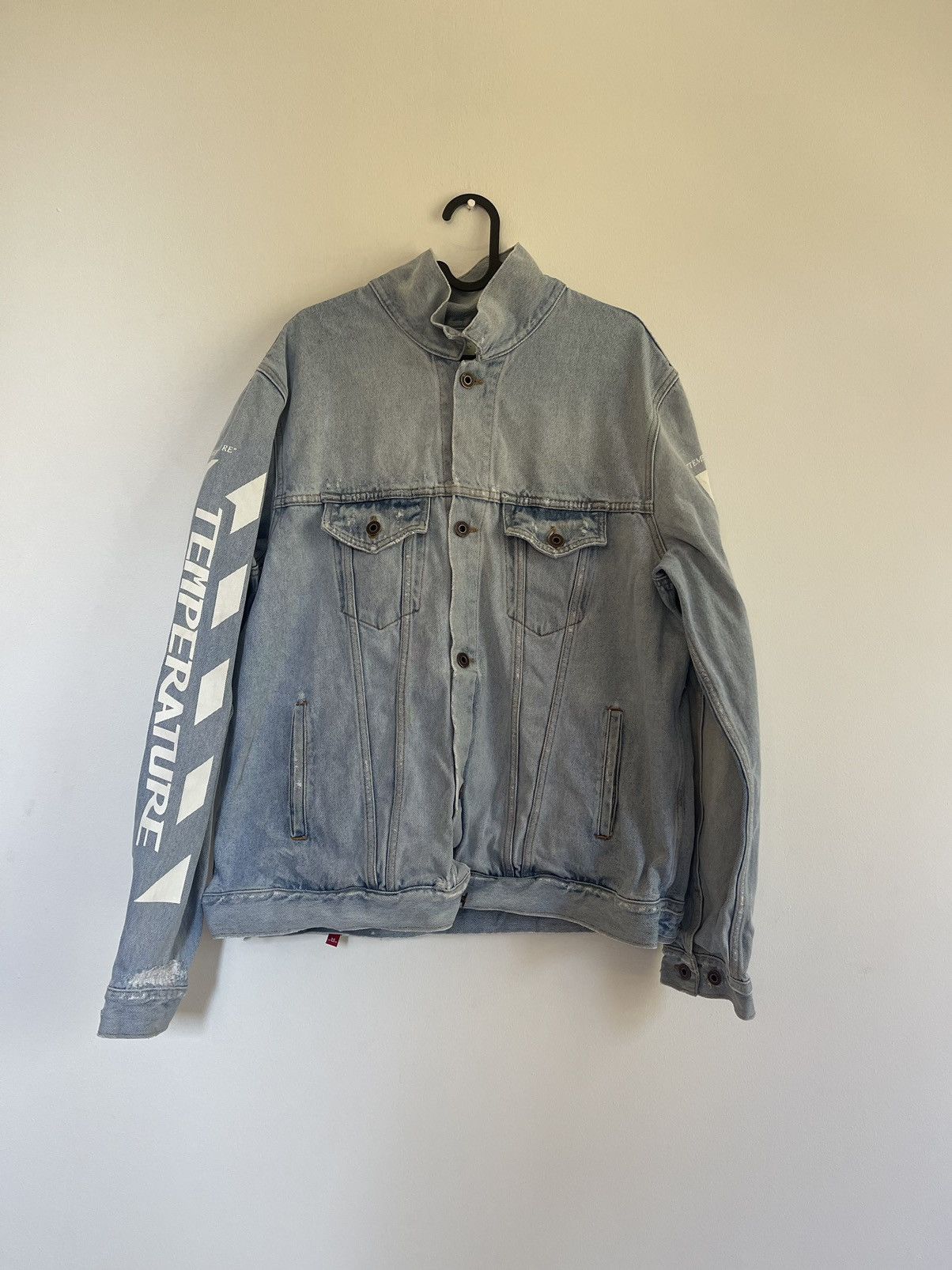 Off white temperature denim jacket hotsell