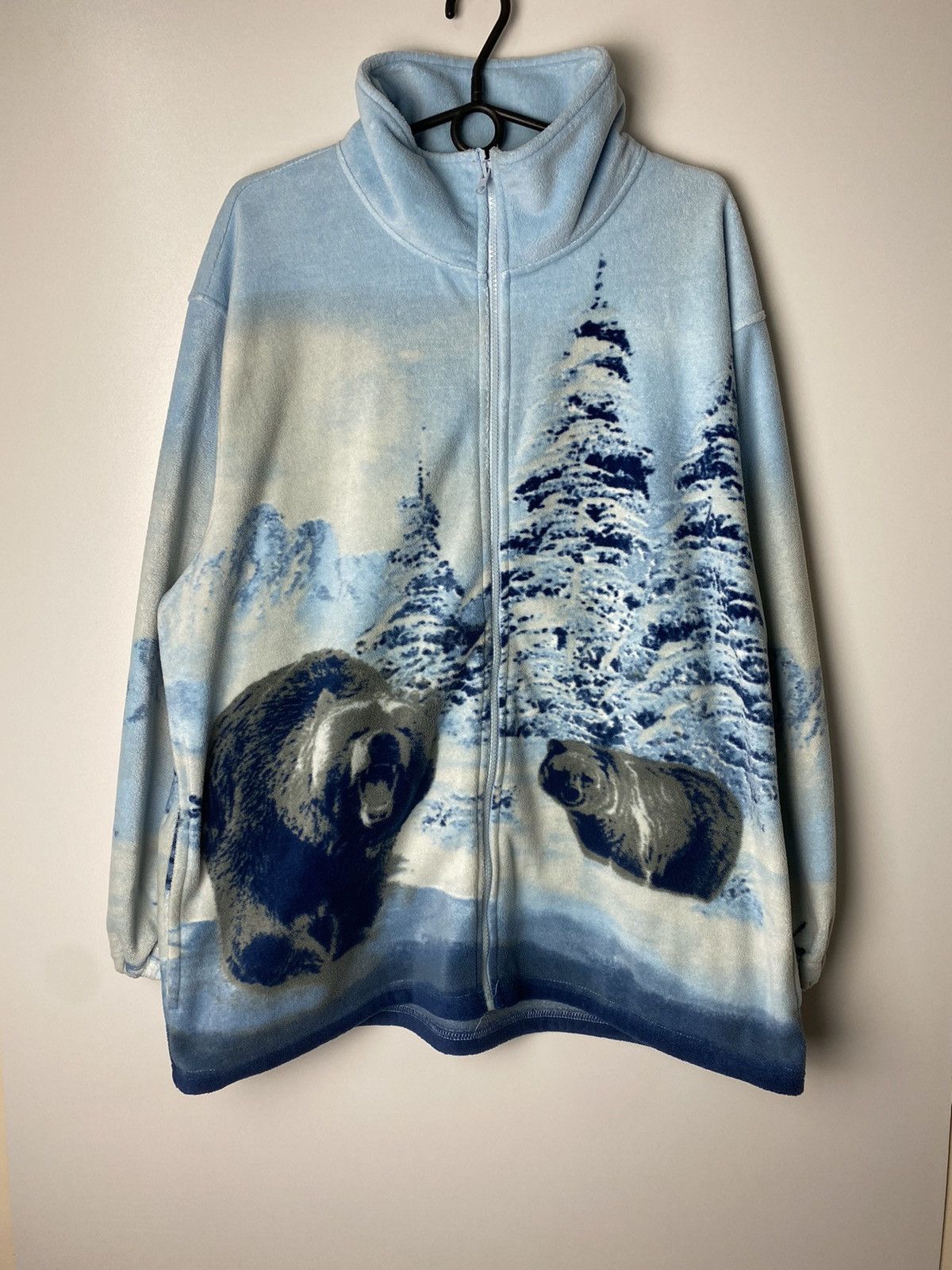 Bear crazy fleece sweatshirt size XXL