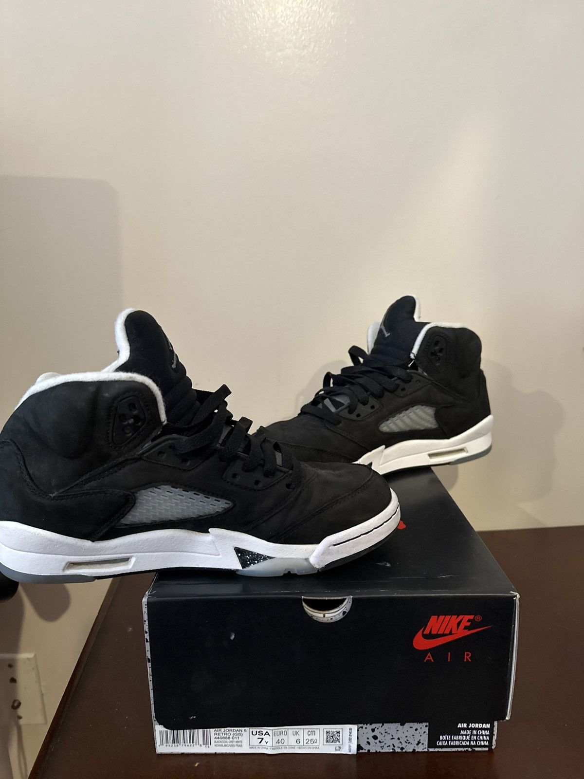 Jordan Brand × Nike Air Jordan 5 Oreo Size US 7 / EU 40 - 5 Thumbnail