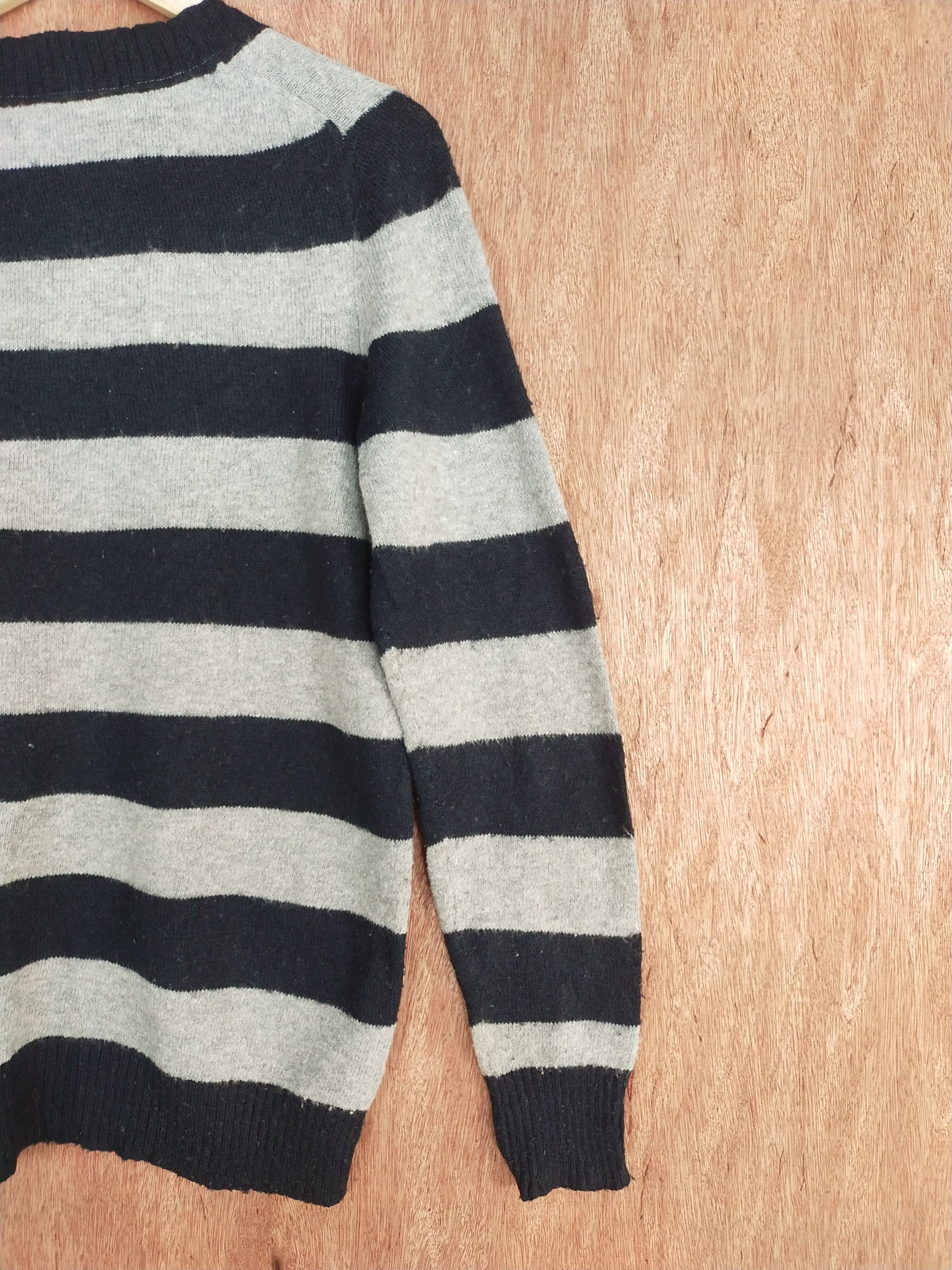 Gap Gap gray/dark stripe blue knitwear #S094 Size US L / EU 52-54 / 3 - 8 Thumbnail