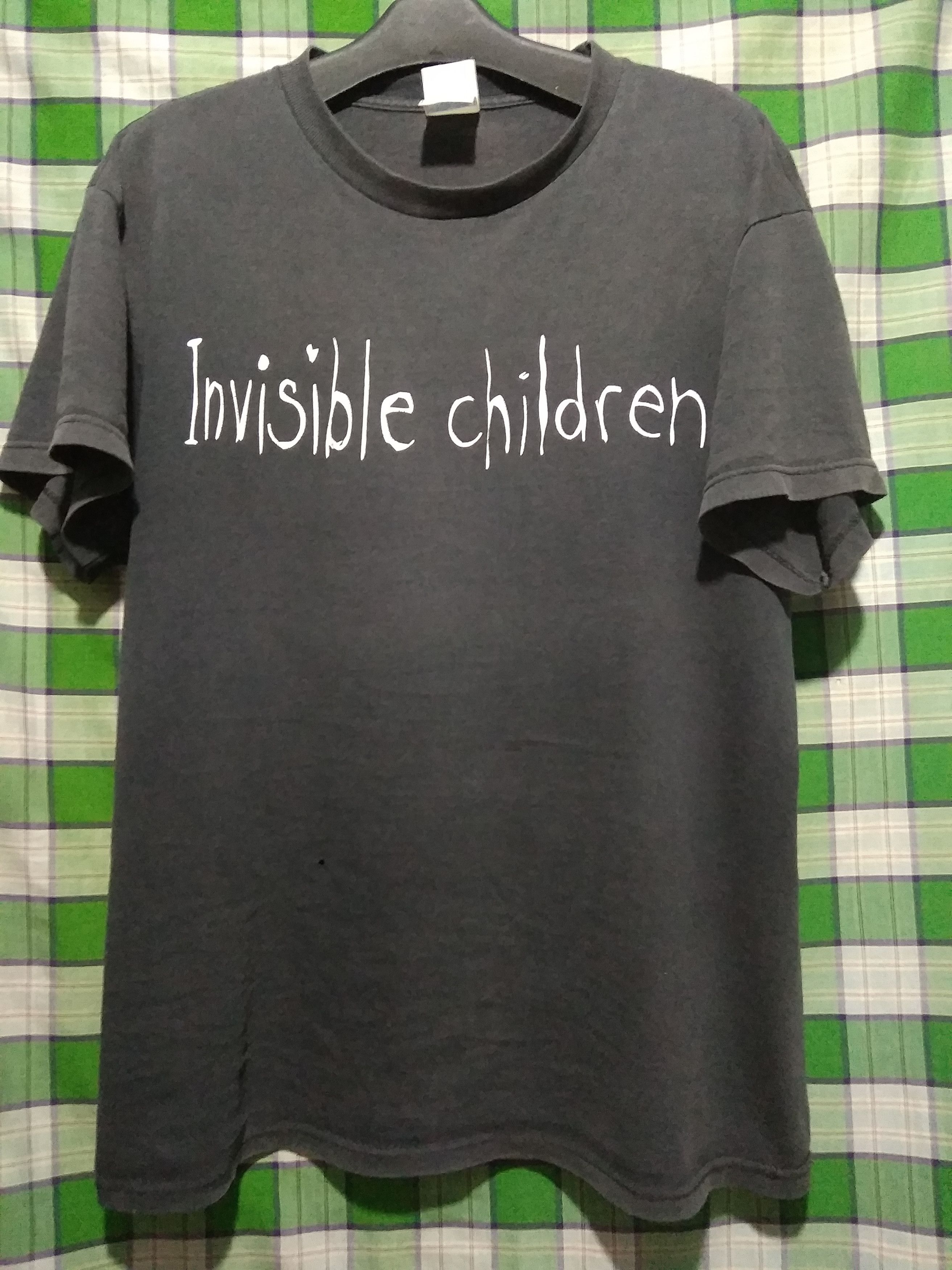 Vintage Faded Invisible Children documentary movie Size US L / EU 52-54 / 3 - 1 Thumbnail