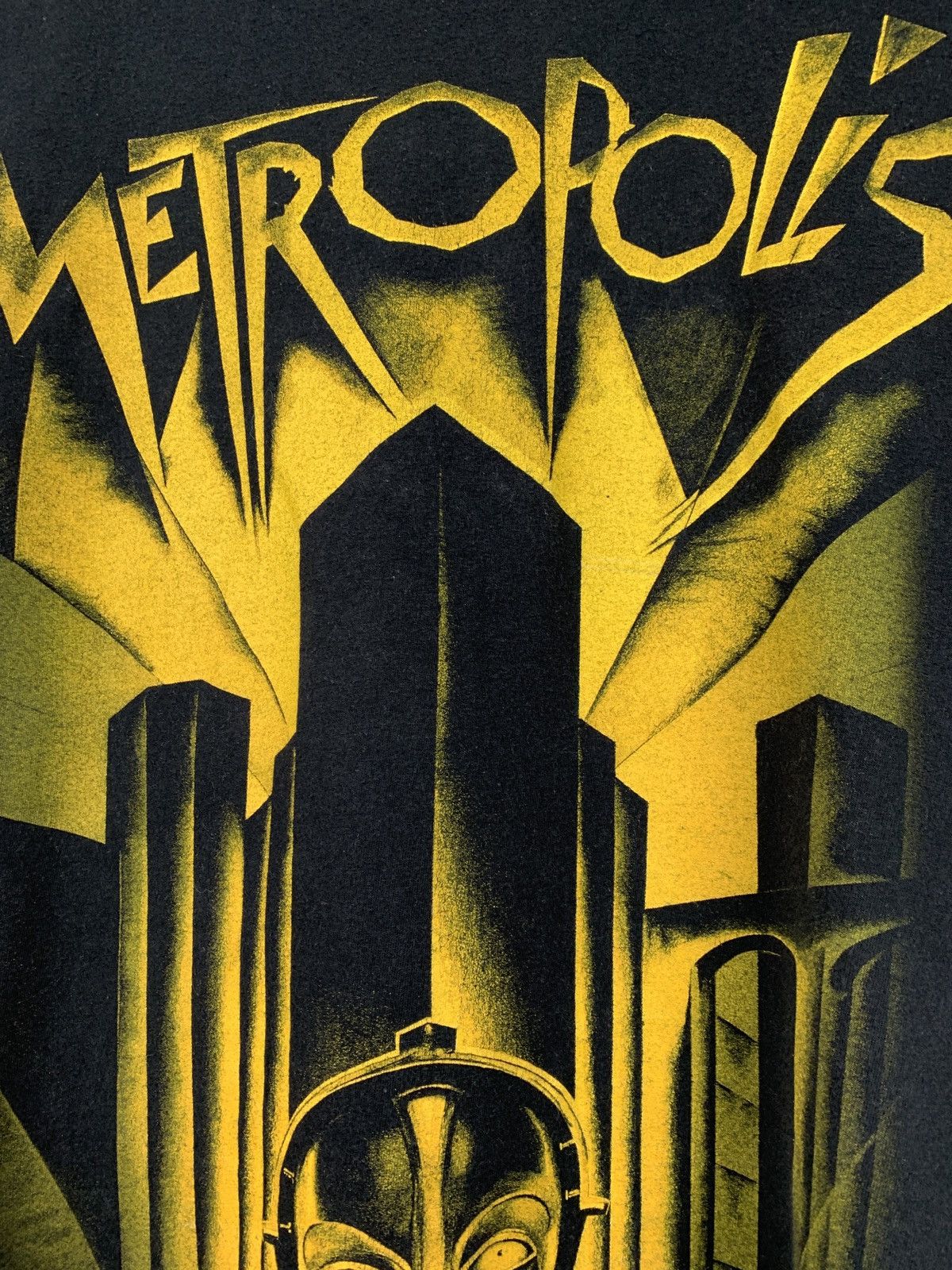 Vintage Vintage Metropolis Movie Black T-Shirt Size US L / EU 52-54 / 3 - 8 Thumbnail
