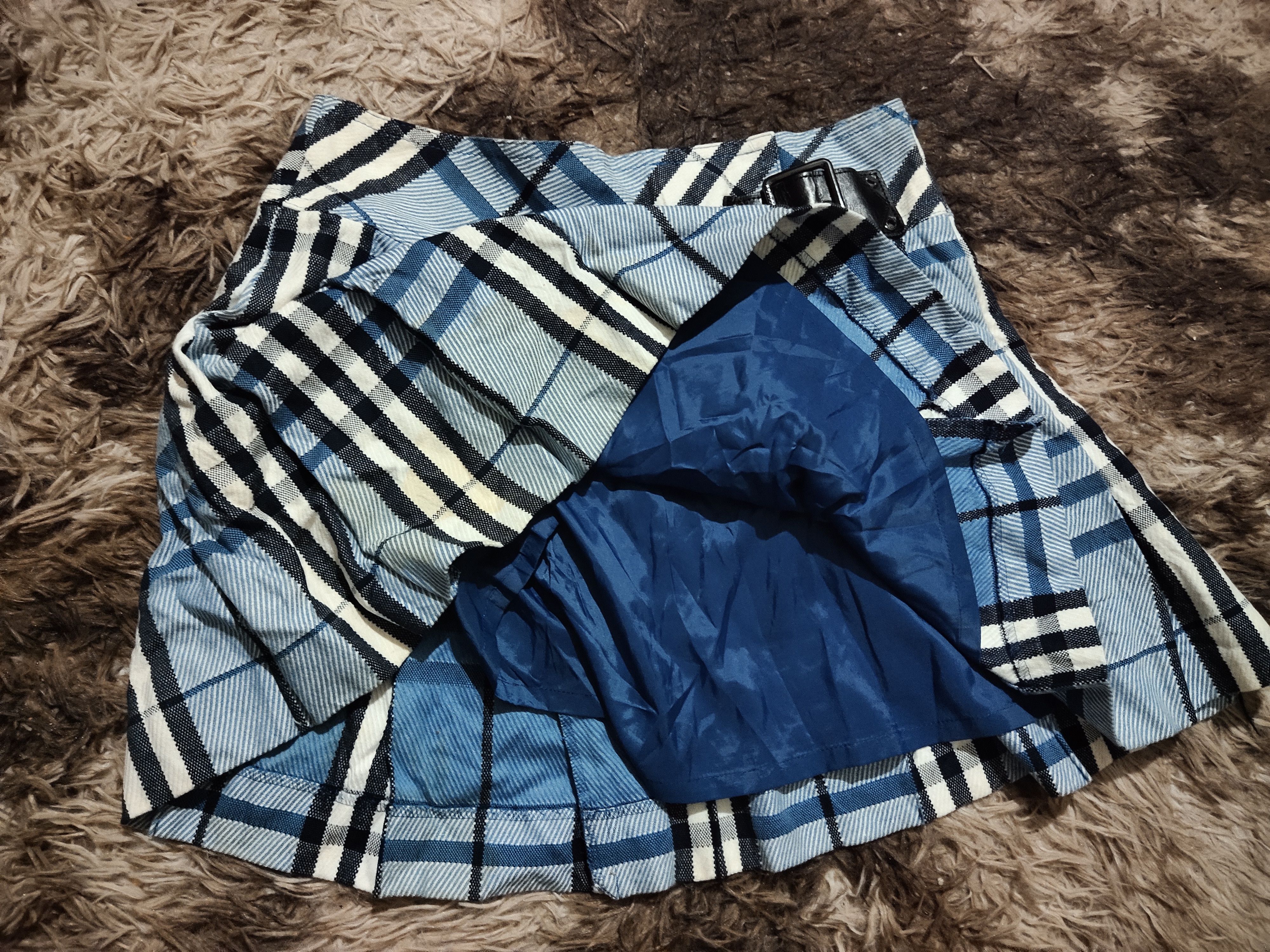 Burberry blue nova check mini skirt