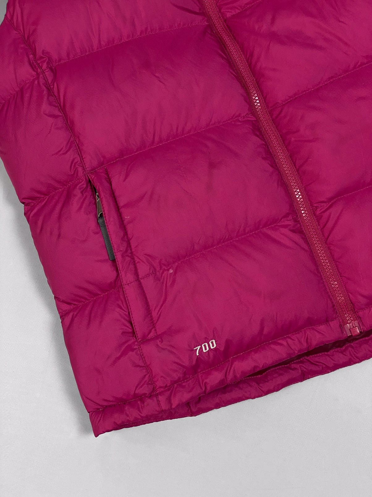 The North Face × Vintage Vintage The North Face 700 Down Puffer Vest Size L / US 10 / IT 46 - 3 Thumbnail