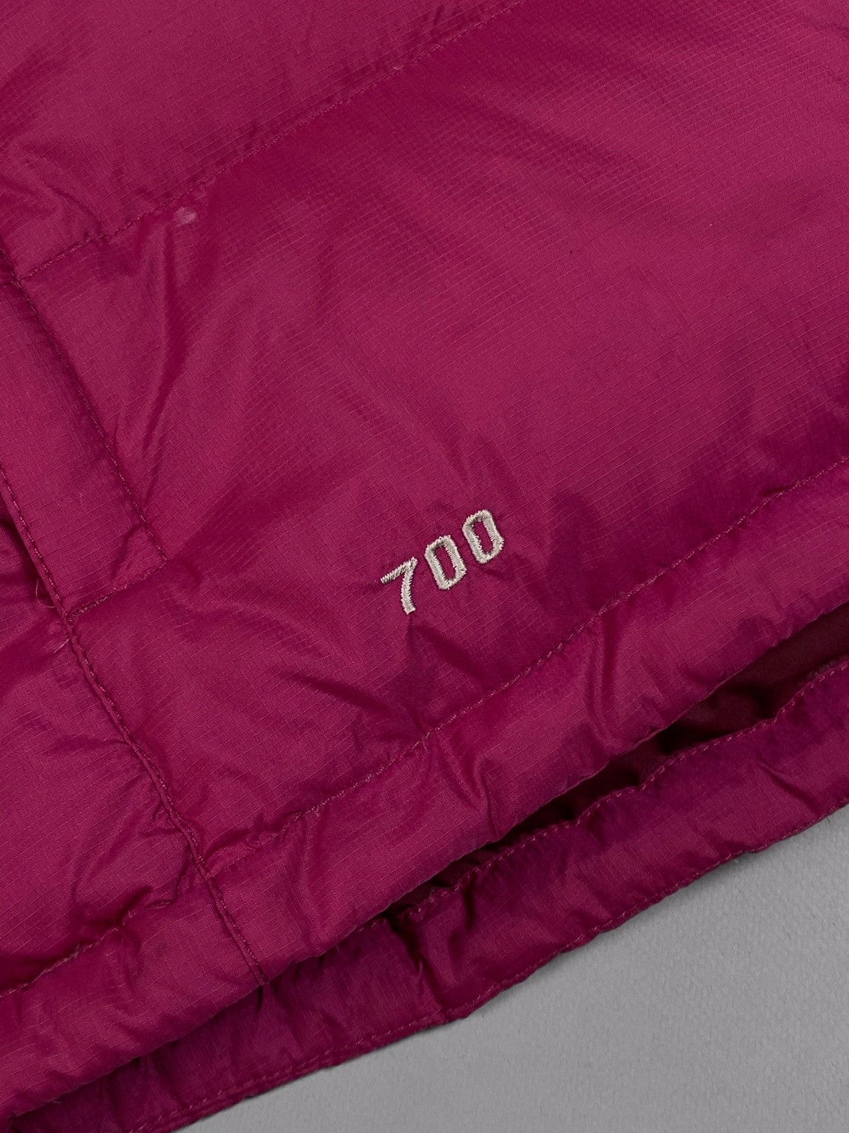 The North Face × Vintage Vintage The North Face 700 Down Puffer Vest Size L / US 10 / IT 46 - 4 Thumbnail
