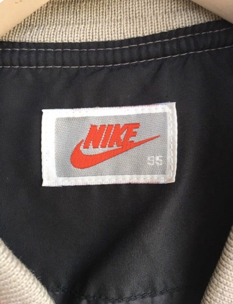 Nike Vintage Nike Air Jordan Jacket bumber jacket Size US L / EU 52-54 / 3 - 5 Thumbnail