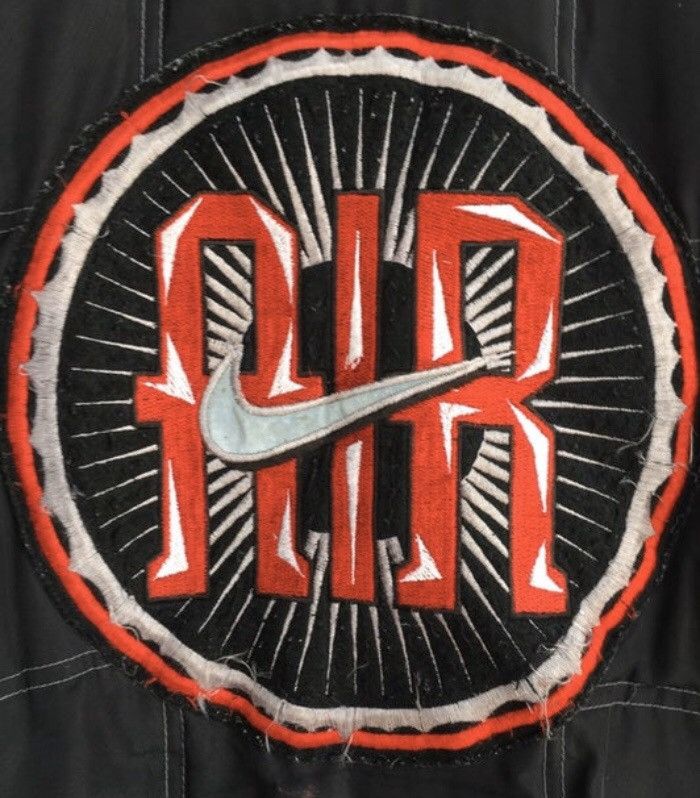 Nike Vintage Nike Air Jordan Jacket bumber jacket Size US L / EU 52-54 / 3 - 4 Thumbnail