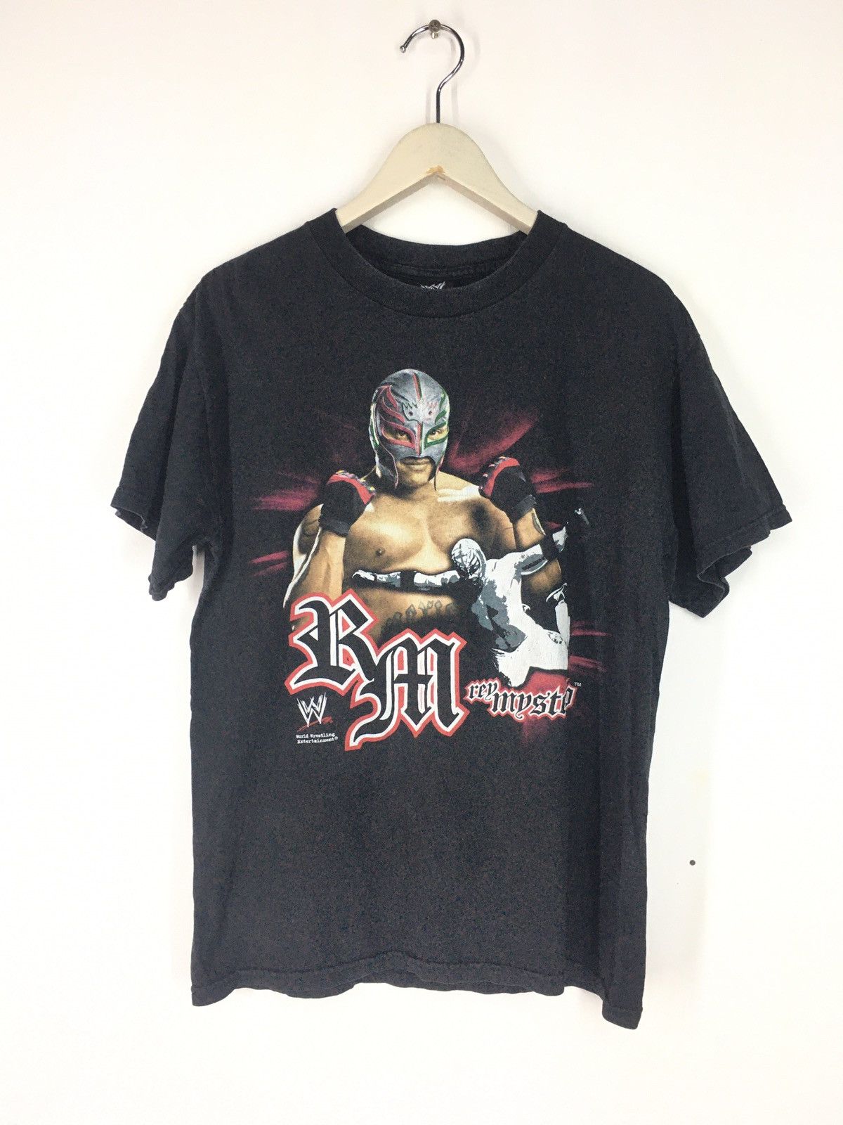 image of Vintage World Wrestling Entertainment Rey Mysterio T Shirt in Black, Men's (Size Medium)