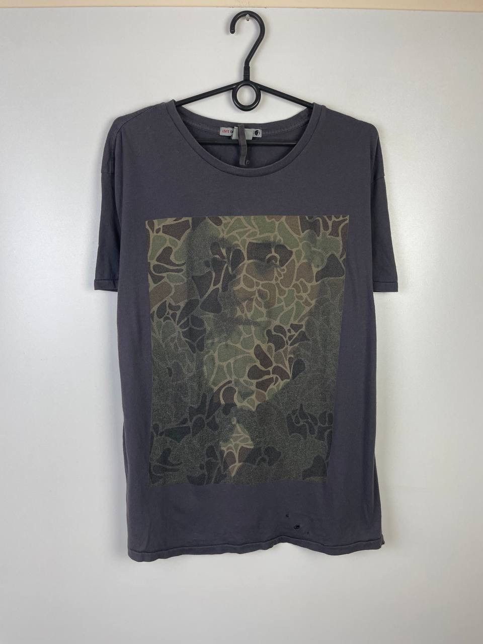 Levi's Levi’s Engineered jeans t-shirt size L Size US L / EU 52-54 / 3 - 1 Thumbnail